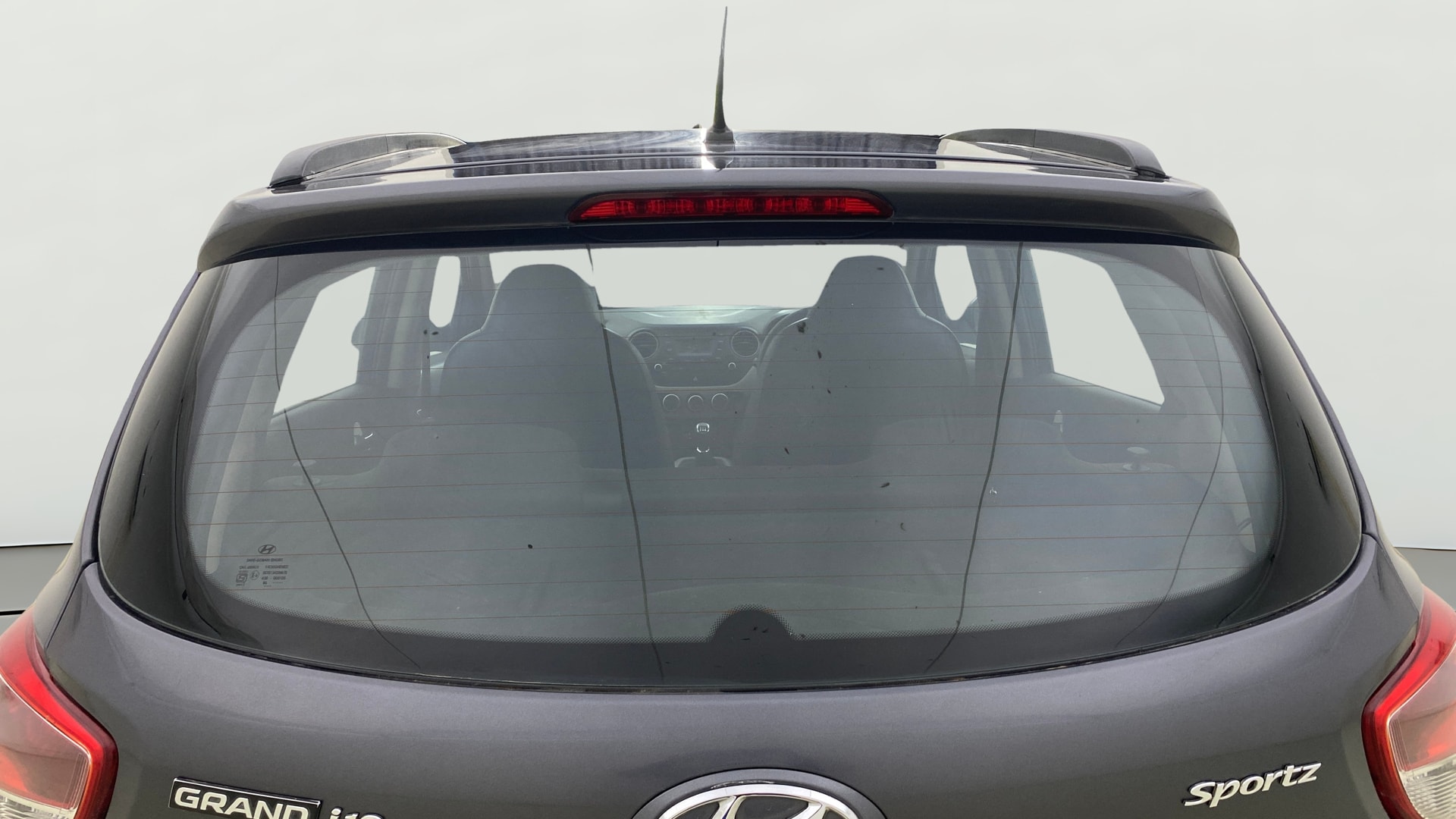 View 2016 Hyundai Grand i10 Sportz 1.2 Kappa Image 4 Used 2016 Hyundai Grand i10 Sportz 1.2 Kappa Image 4