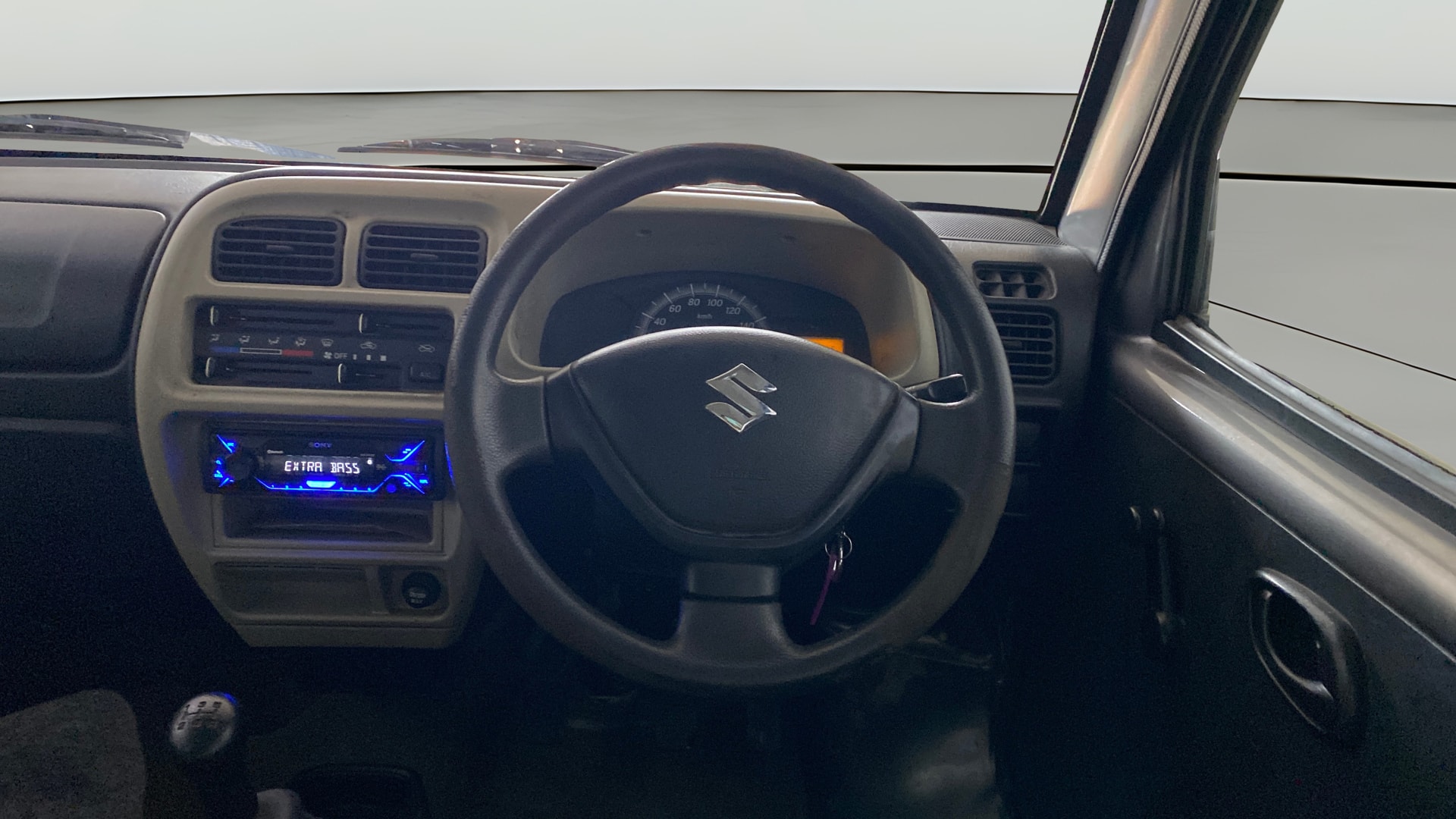 View 2022 Maruti Suzuki 1000 Base Variant Image 20 Used 2022 Maruti Suzuki 1000 Base Variant Image 20