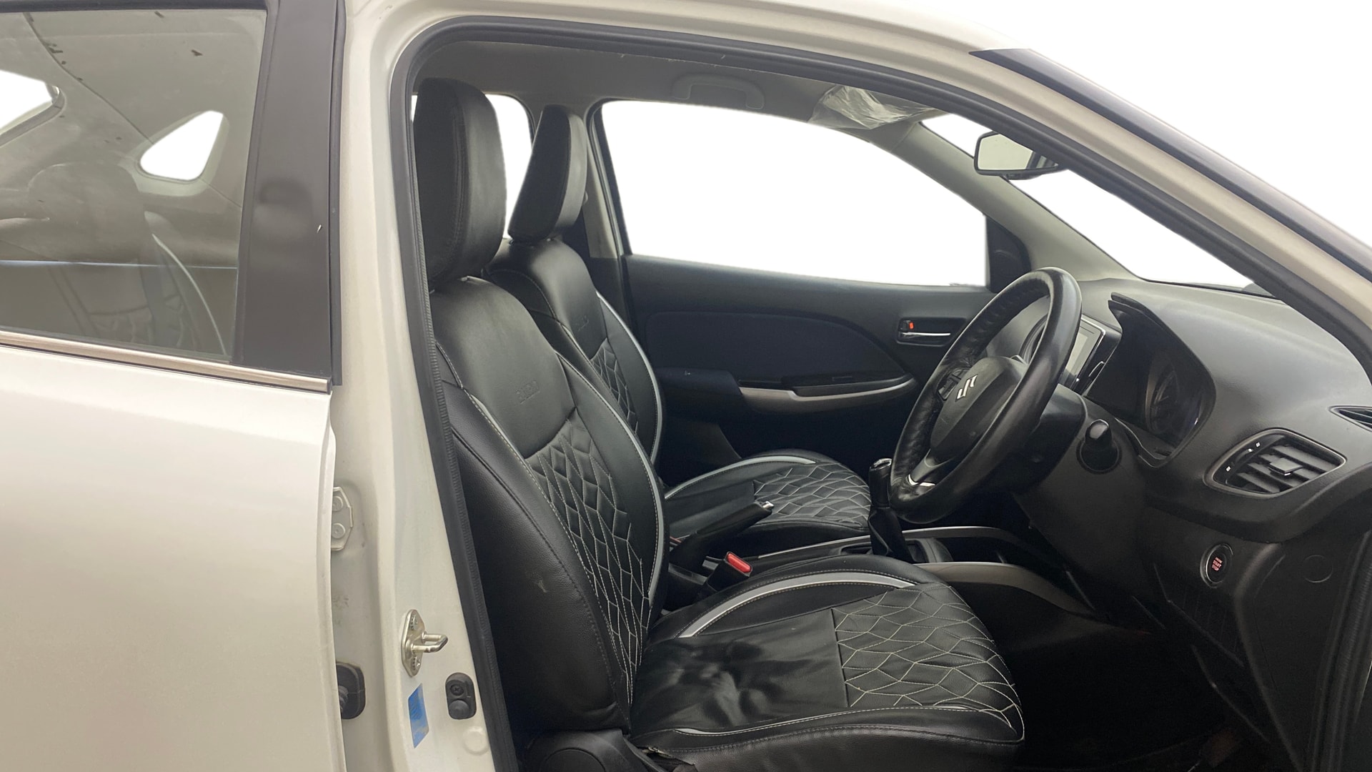 View 2021 Maruti Suzuki 1000 Base Variant Image 27 Used 2021 Maruti Suzuki 1000 Base Variant Image 27