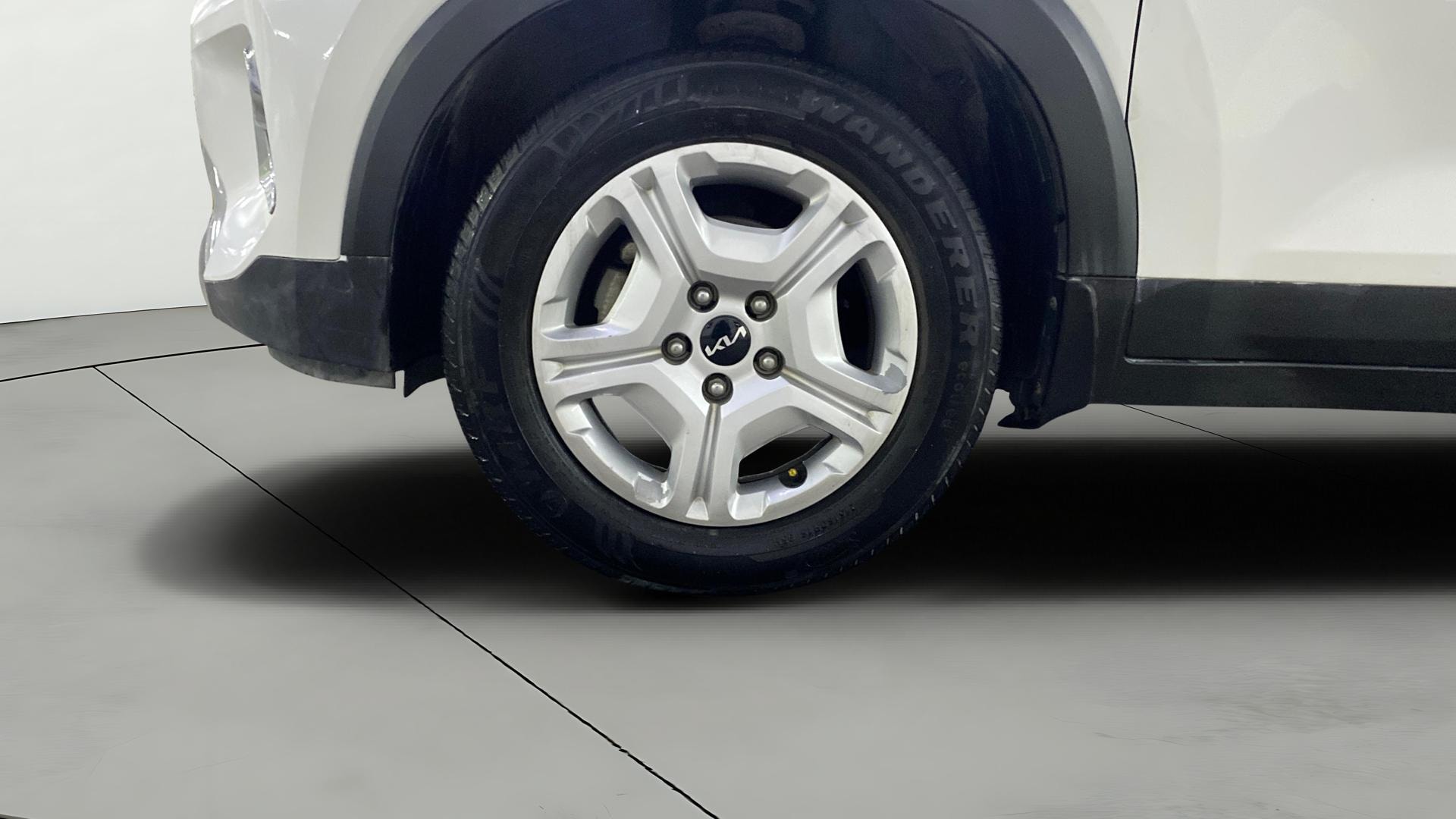View 2023 Kia Sonet HTK Plus Diesel Image 28 Used 2023 Kia Sonet HTK Plus Diesel Image 28