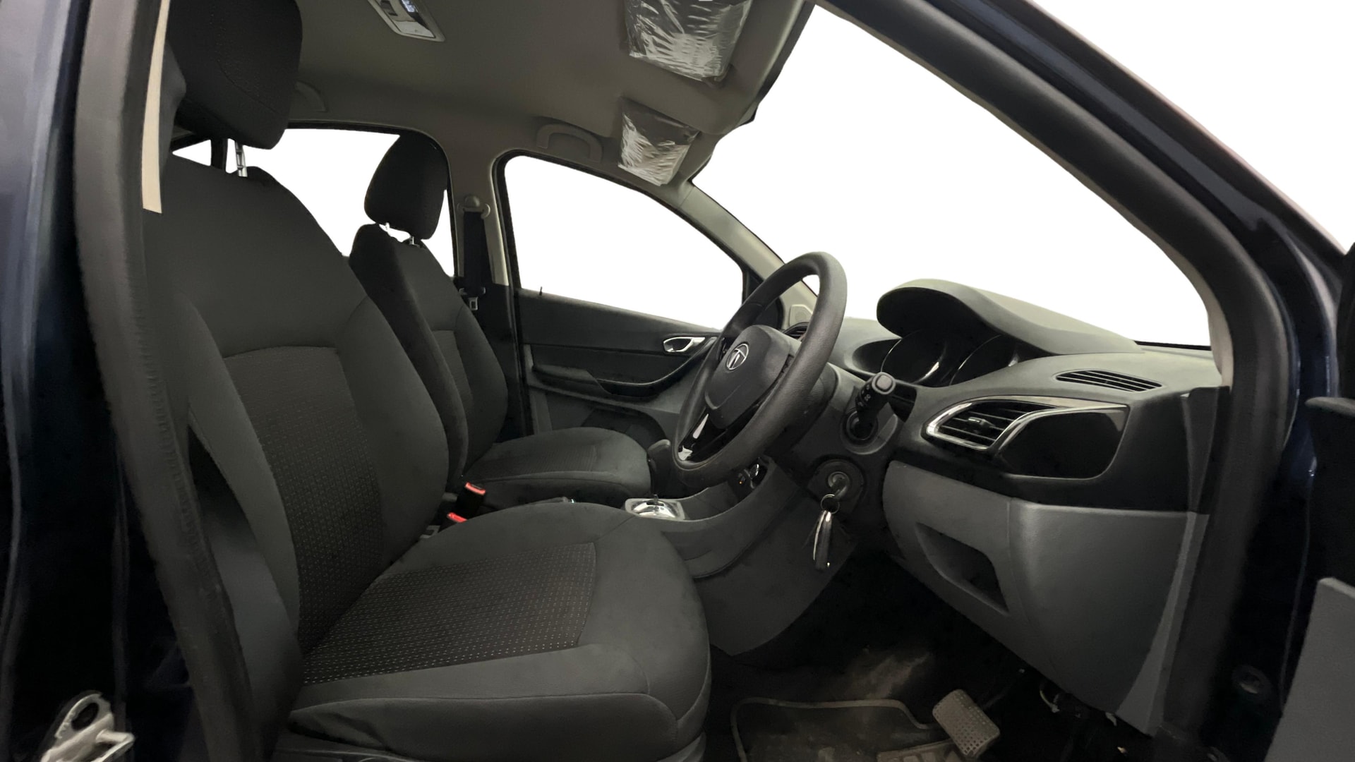 View 2019 Tata Tigor XE Diesel Image 16 Used 2019 Tata Tigor XE Diesel Image 16