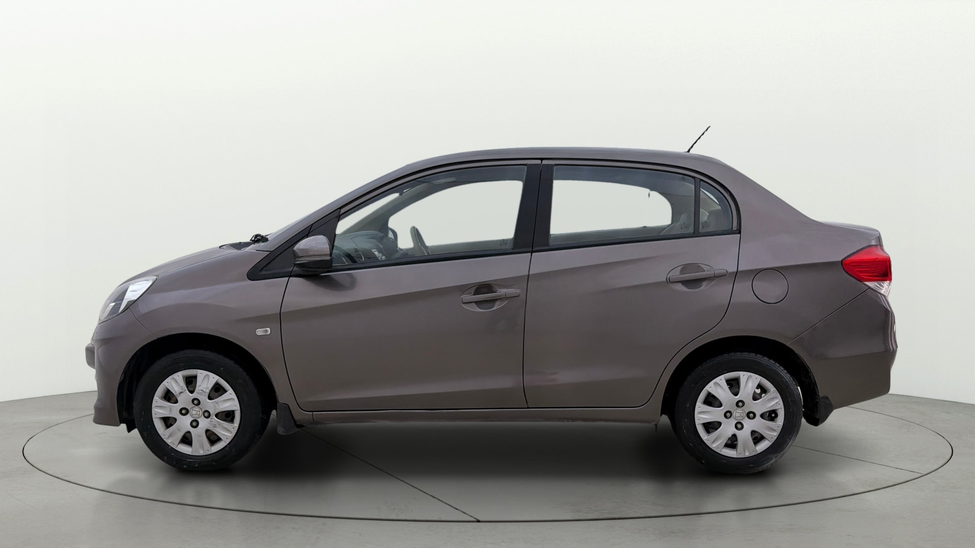 View 2015 Honda Amaze E MT Petrol BS IV Image 5 Used 2015 Honda Amaze E MT Petrol BS IV Image 5