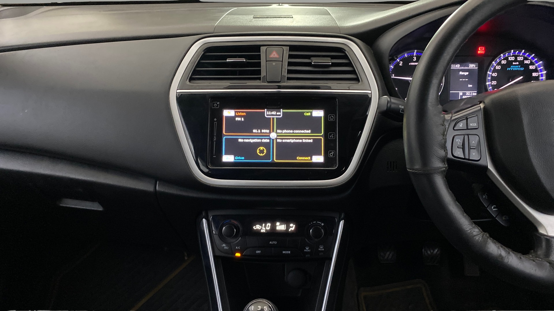 View 2018 Maruti Suzuki 1000 Base Variant Image 18 Used 2018 Maruti Suzuki 1000 Base Variant Image 18