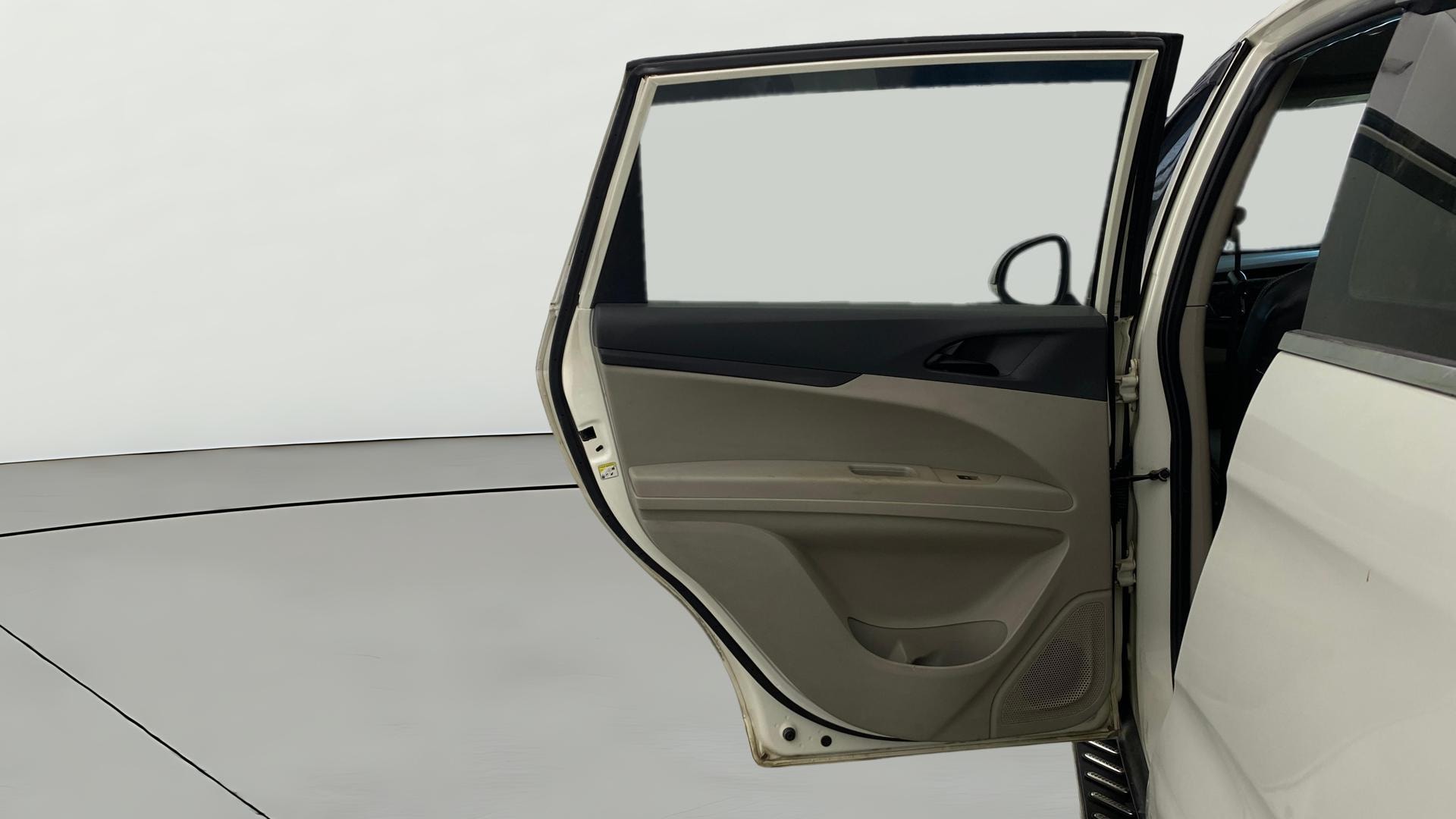 View 2019 Mahindra Marazzo M2 8-Seater Image 23 Used 2019 Mahindra Marazzo M2 8-Seater Image 23