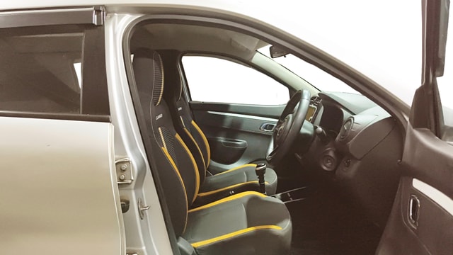 View Renault Kwid Image 17 Used Renault Kwid Image 17