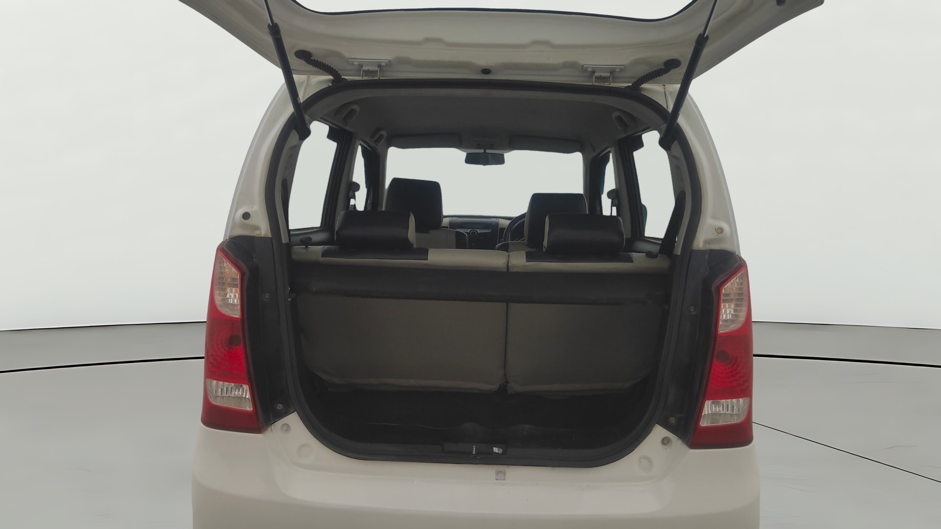 View 2018 Maruti Suzuki 1000 Base Variant Image 36 Used 2018 Maruti Suzuki 1000 Base Variant Image 36