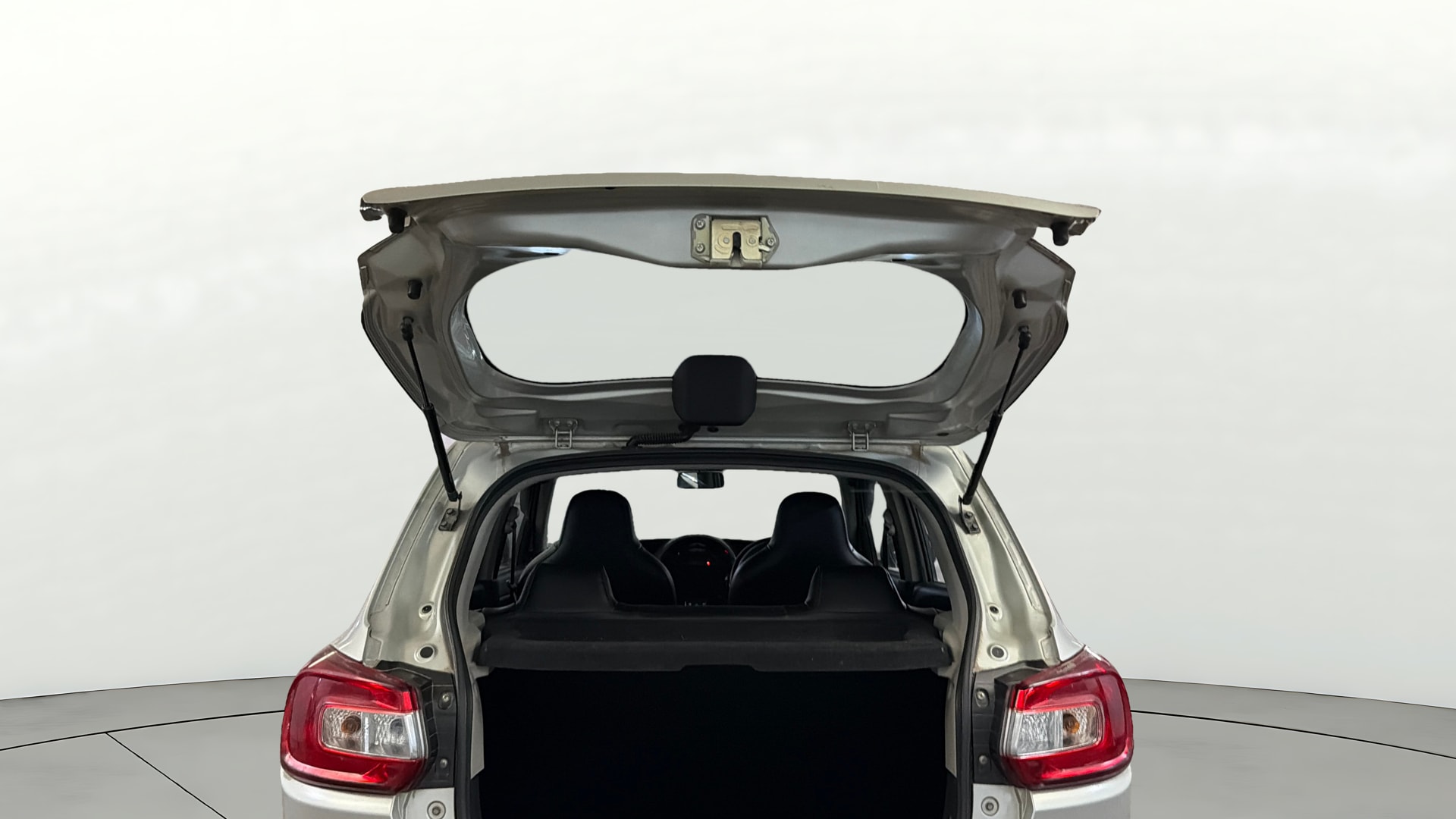 View 2019 Maruti Suzuki 1000 Base Variant Image 16 Used 2019 Maruti Suzuki 1000 Base Variant Image 16