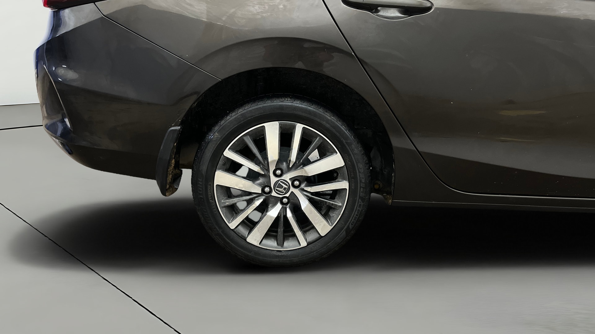 View 2022 Honda City ZX MT Diesel Anniversary Edition Image 25 Used 2022 Honda City ZX MT Diesel Anniversary Edition Image 25