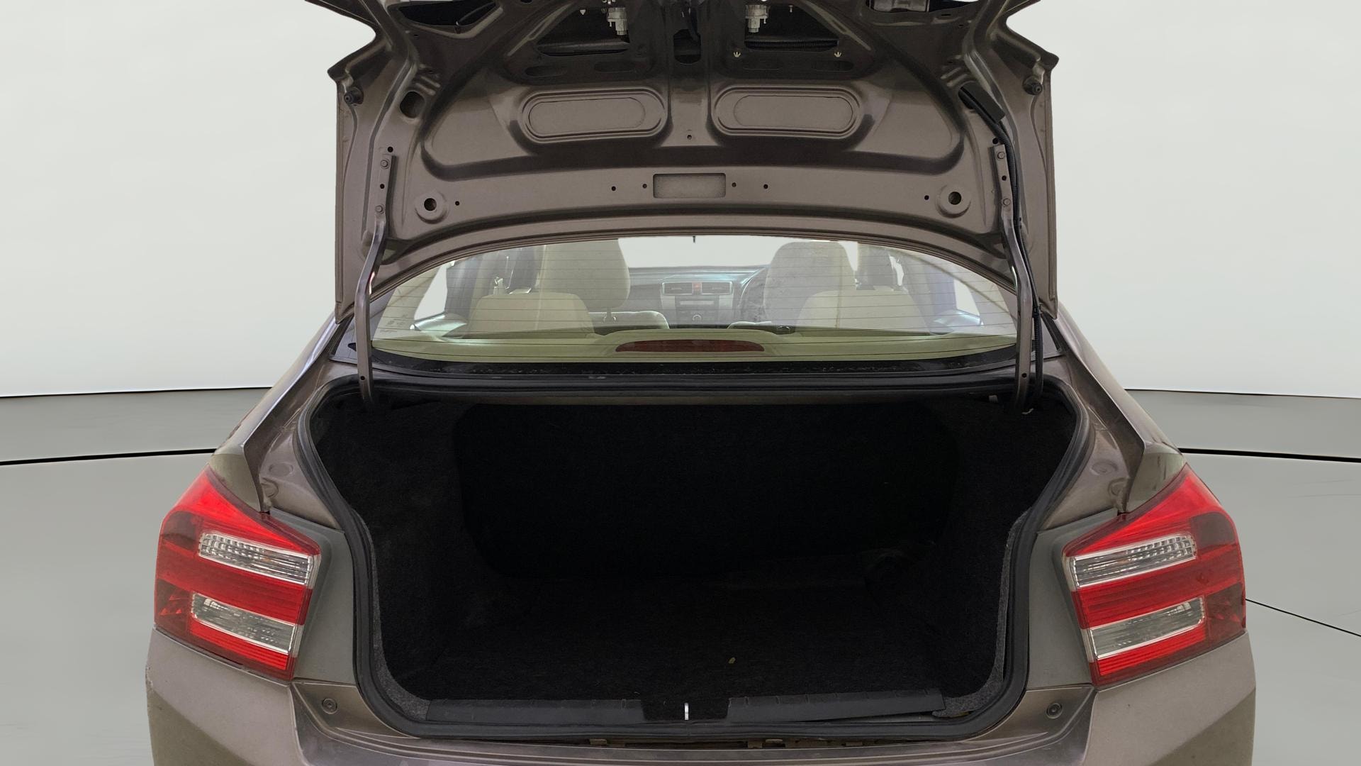View 2013 Honda City ZX MT Diesel Anniversary Edition Image 36 Used 2013 Honda City ZX MT Diesel Anniversary Edition Image 36