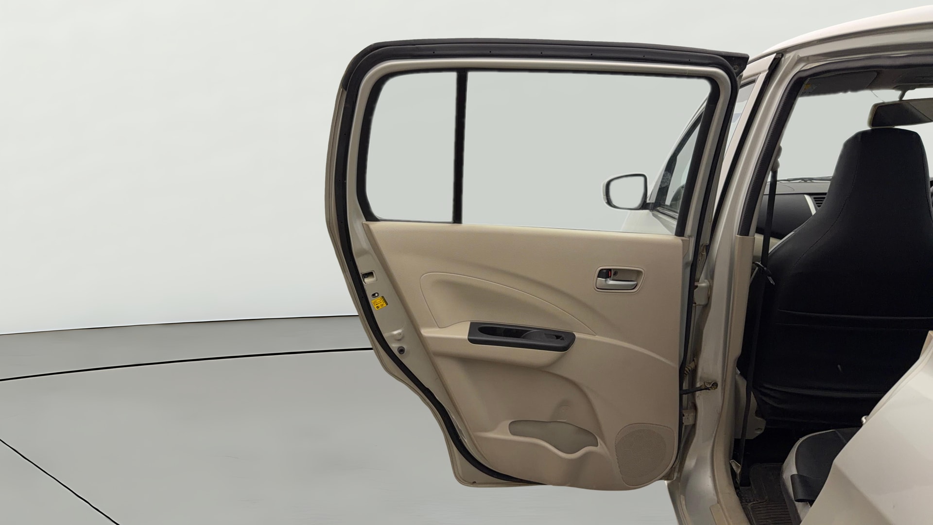 View 2018 Maruti Suzuki 1000 Base Variant Image 22 Used 2018 Maruti Suzuki 1000 Base Variant Image 22