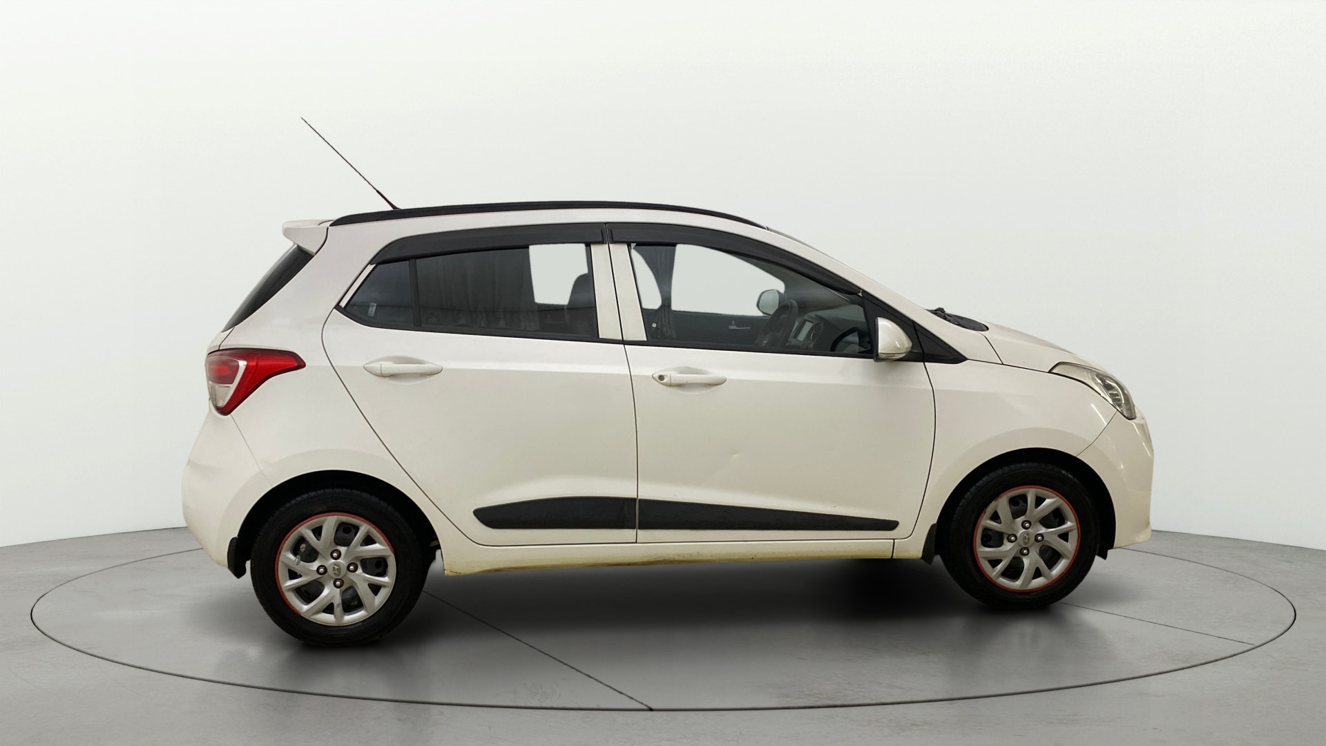View 2019 Hyundai Grand i10 Sportz 1.2 Kappa Image 8 Used 2019 Hyundai Grand i10 Sportz 1.2 Kappa Image 8