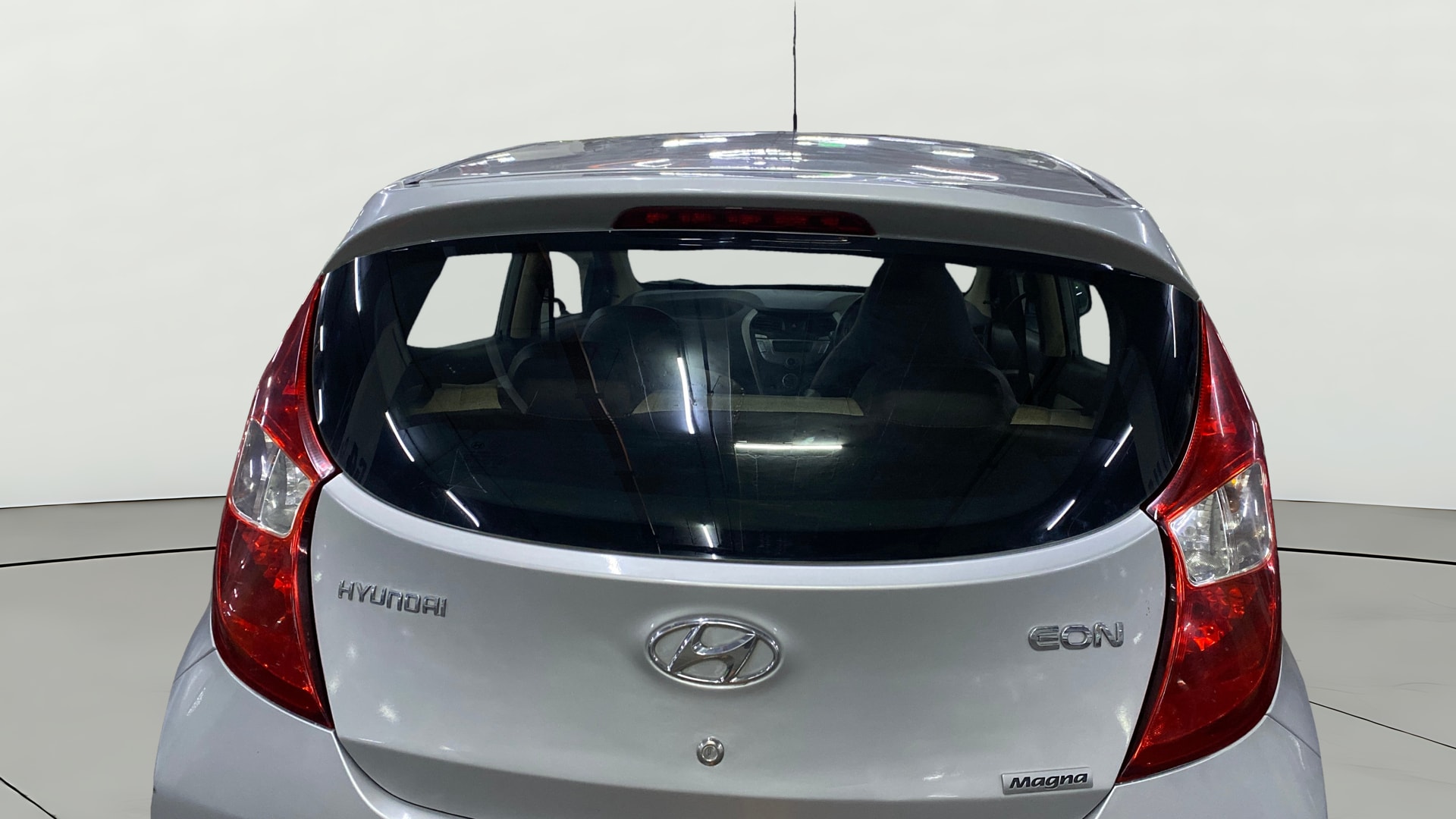 View 2016 Hyundai EON Magna Plus Image 3 Used 2016 Hyundai EON Magna Plus Image 3