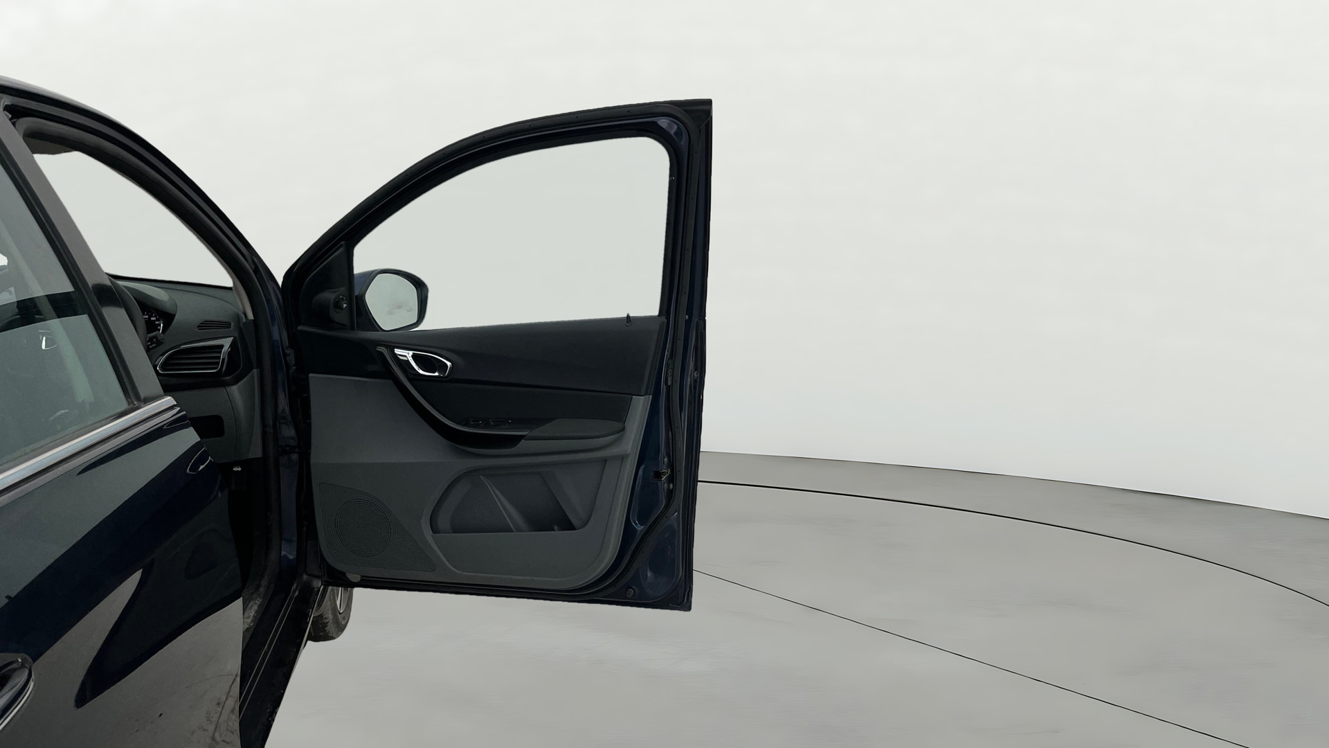 View 2019 Tata Tigor XE Diesel Image 44 Used 2019 Tata Tigor XE Diesel Image 44