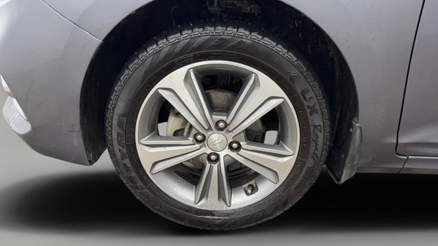 View Hyundai Verna Image 35 Used Hyundai Verna Image 35