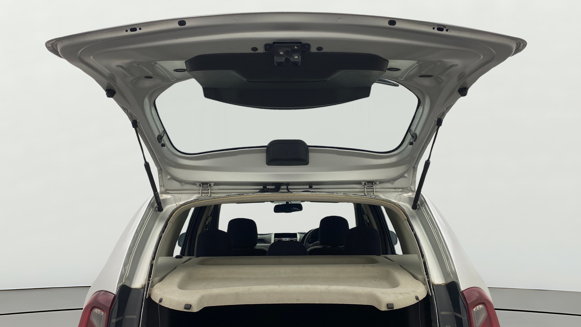 View 2017 Renault Duster Petrol RxS CVT Petrol Image 32 Used 2017 Renault Duster Petrol RxS CVT Petrol Image 32