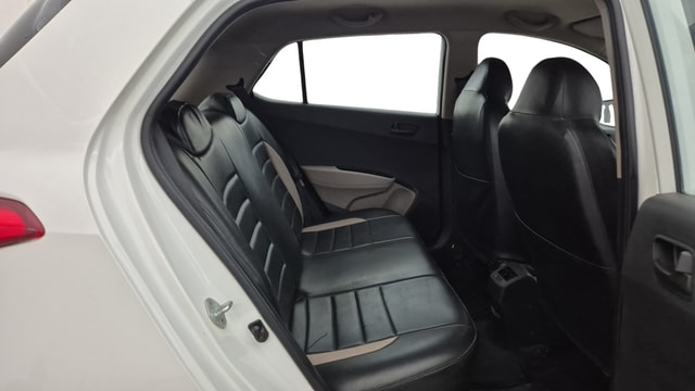 View Hyundai Grand i10 Image 28 Used Hyundai Grand i10 Image 28