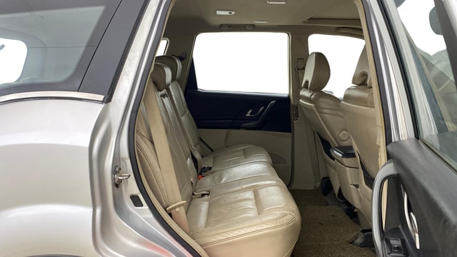 View Mahindra XUV500 Image 38 Used Mahindra XUV500 Image 38