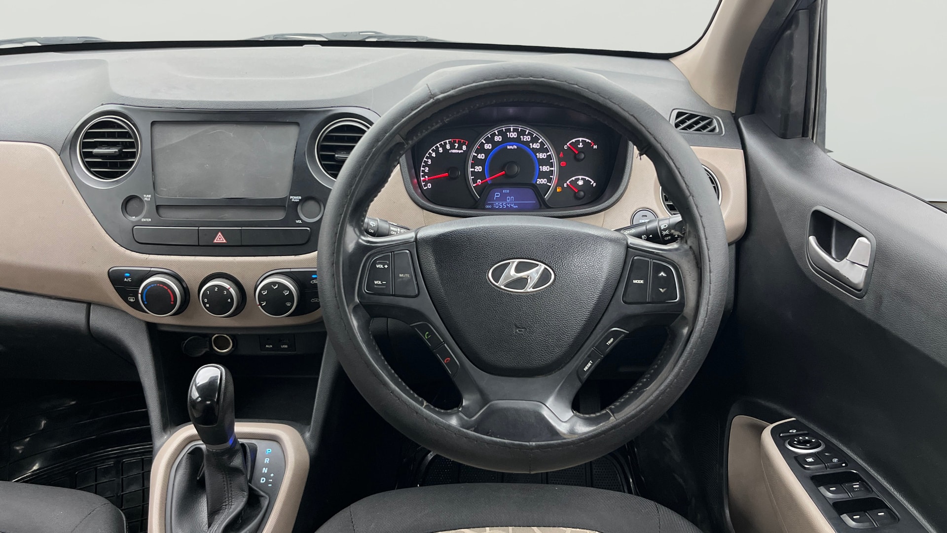 View 2014 Hyundai Grand i10 Asta AT 1.2 Kappa VTVT Image 20 Used 2014 Hyundai Grand i10 Asta AT 1.2 Kappa VTVT Image 20
