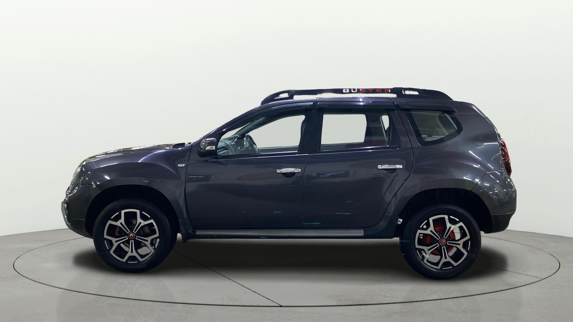 View 2021 Renault Duster 1.3L Turbo Petrol RXZ CVT Image 27 Used 2021 Renault Duster 1.3L Turbo Petrol RXZ CVT Image 27