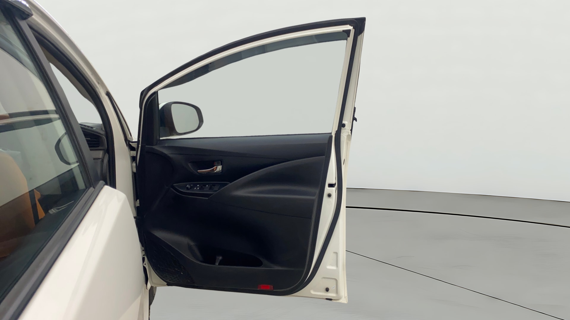 Used 2022 Toyota Innova Crysta Used 2022 Toyota Innova Crysta