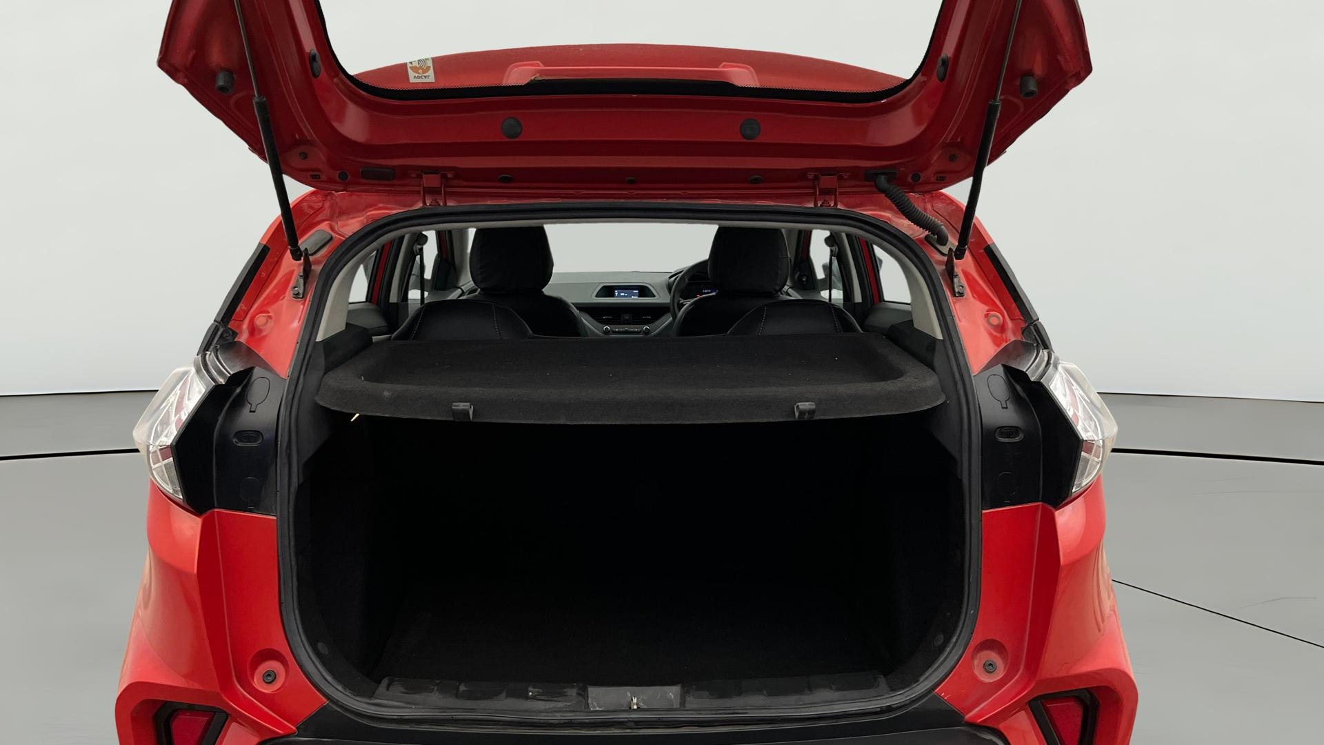 View 2022 Tata Nexon Revotron XMA AMT Image 36 Used 2022 Tata Nexon Revotron XMA AMT Image 36