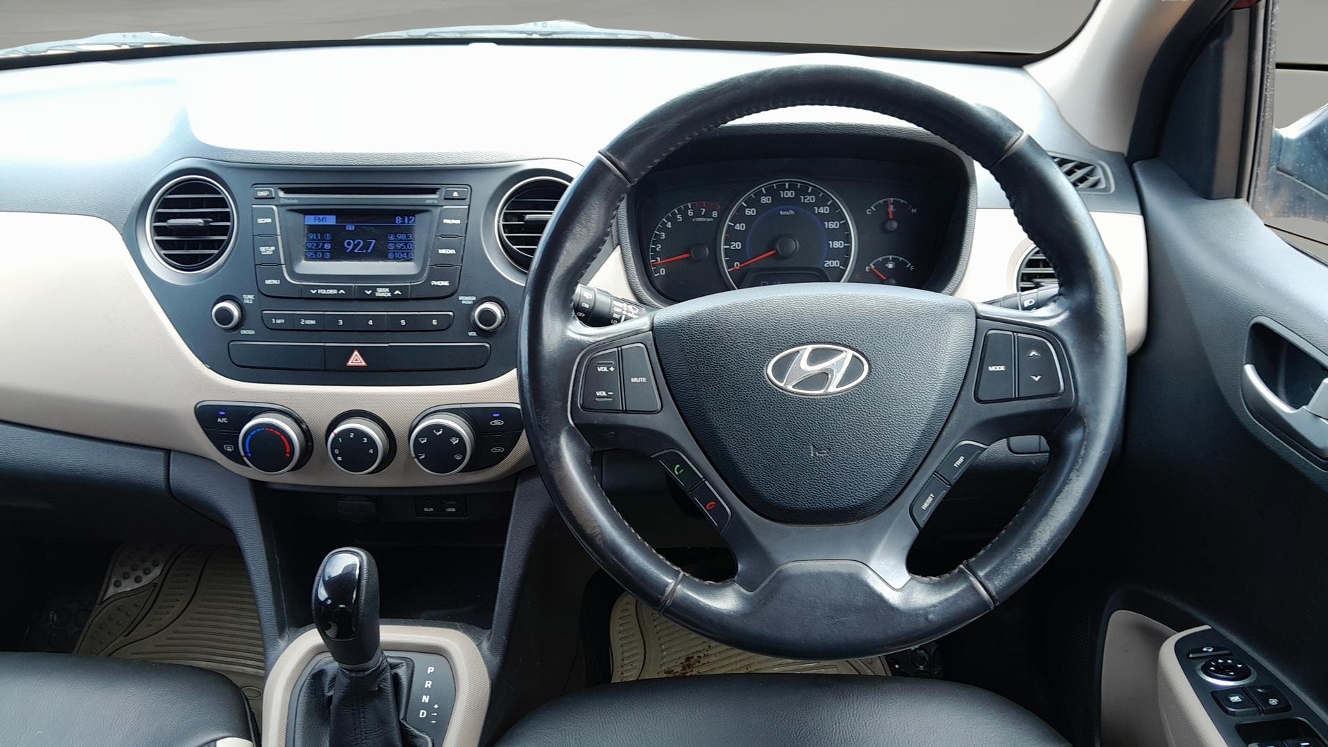 View 2014 Hyundai Grand i10 Asta AT 1.2 Kappa VTVT Image 20 Used 2014 Hyundai Grand i10 Asta AT 1.2 Kappa VTVT Image 20