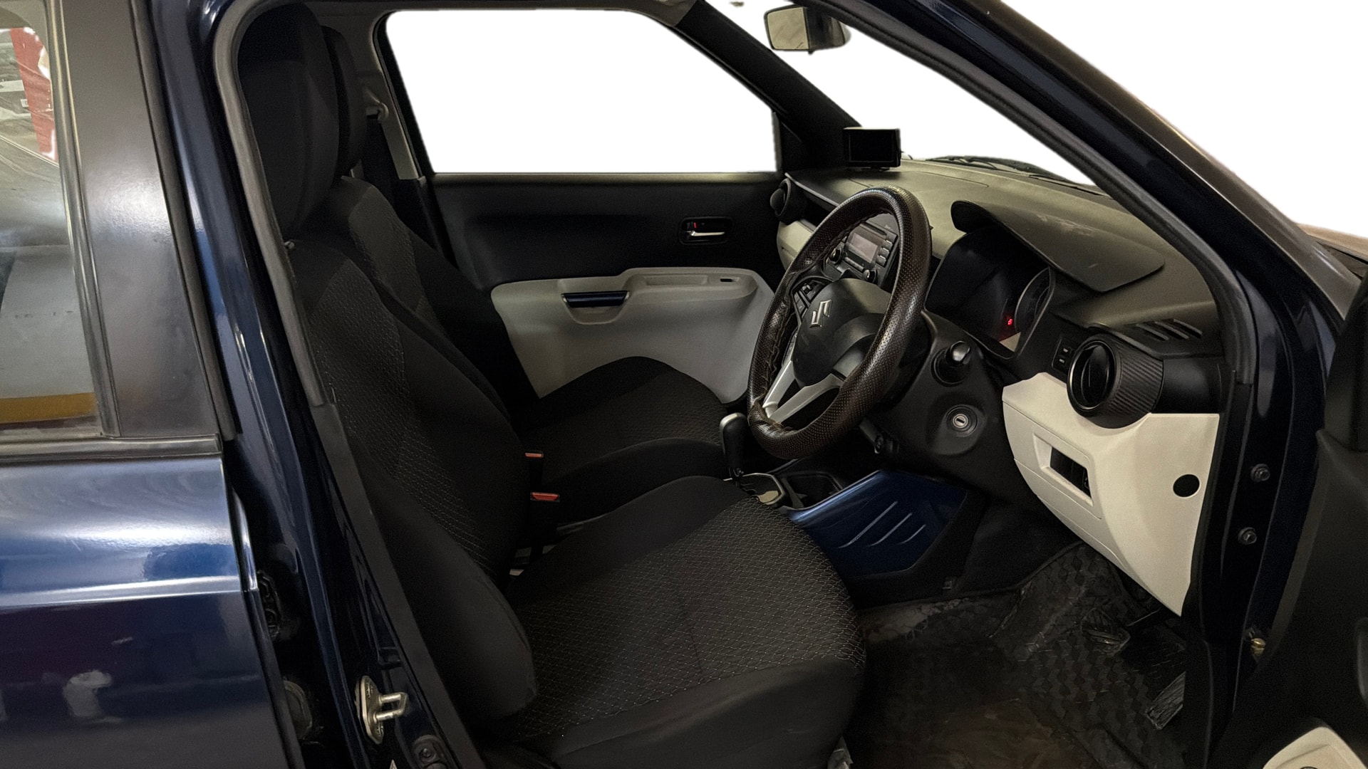 View 2022 Maruti Suzuki 1000 Base Variant Image 26 Used 2022 Maruti Suzuki 1000 Base Variant Image 26
