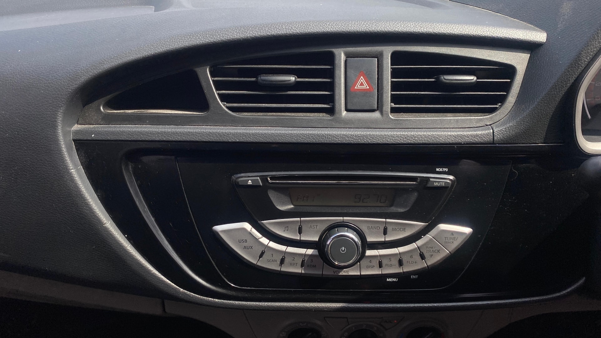 View 2016 Maruti Suzuki Alto K10 LX Image 17 Used 2016 Maruti Suzuki Alto K10 LX Image 17