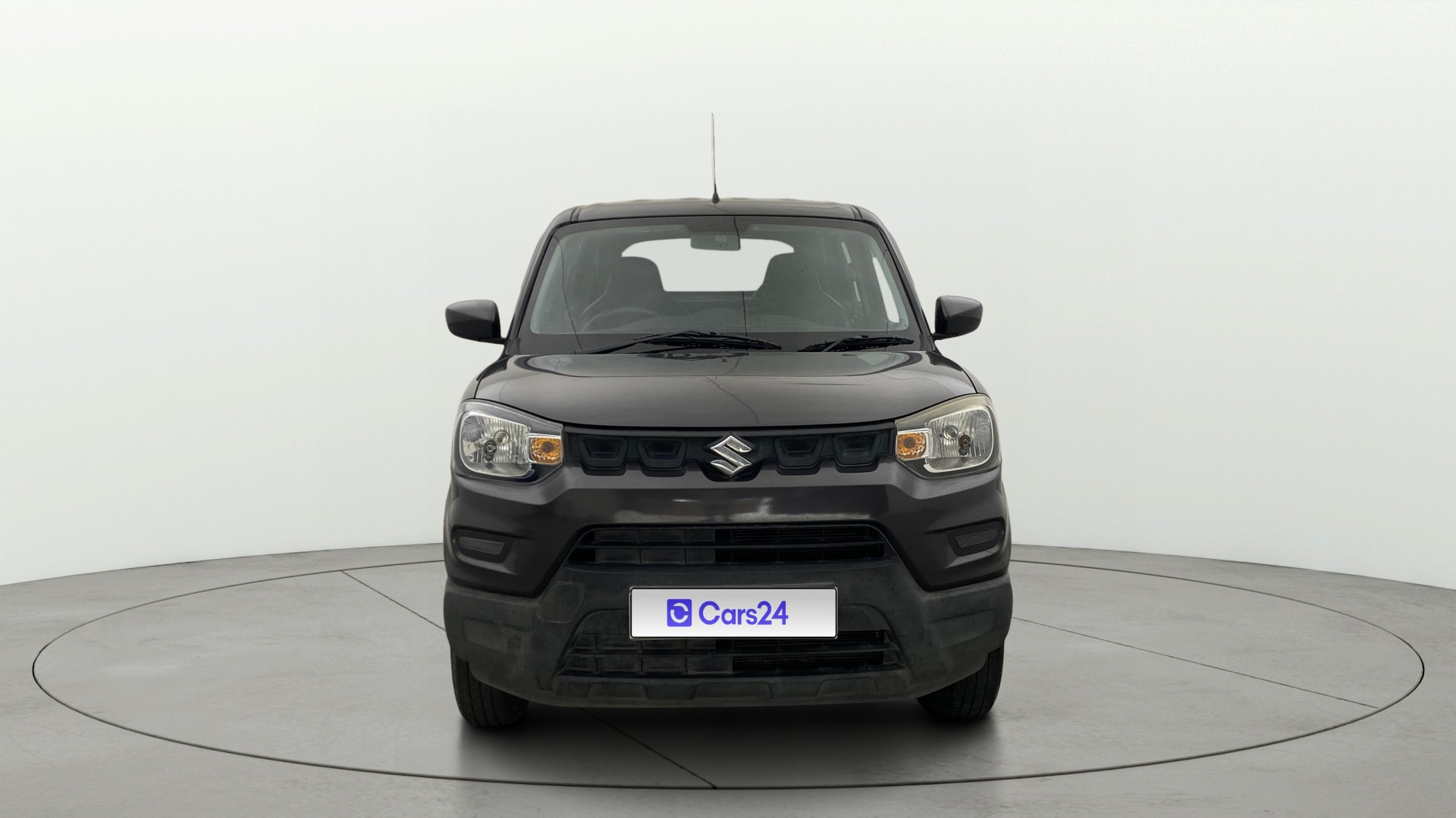 View 2019 Maruti Suzuki 1000 Base Variant Image 1 Used 2019 Maruti Suzuki 1000 Base Variant Image 1
