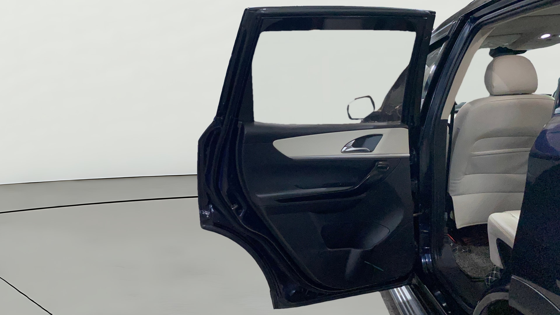Used 2024 Mahindra XUV700 Used 2024 Mahindra XUV700