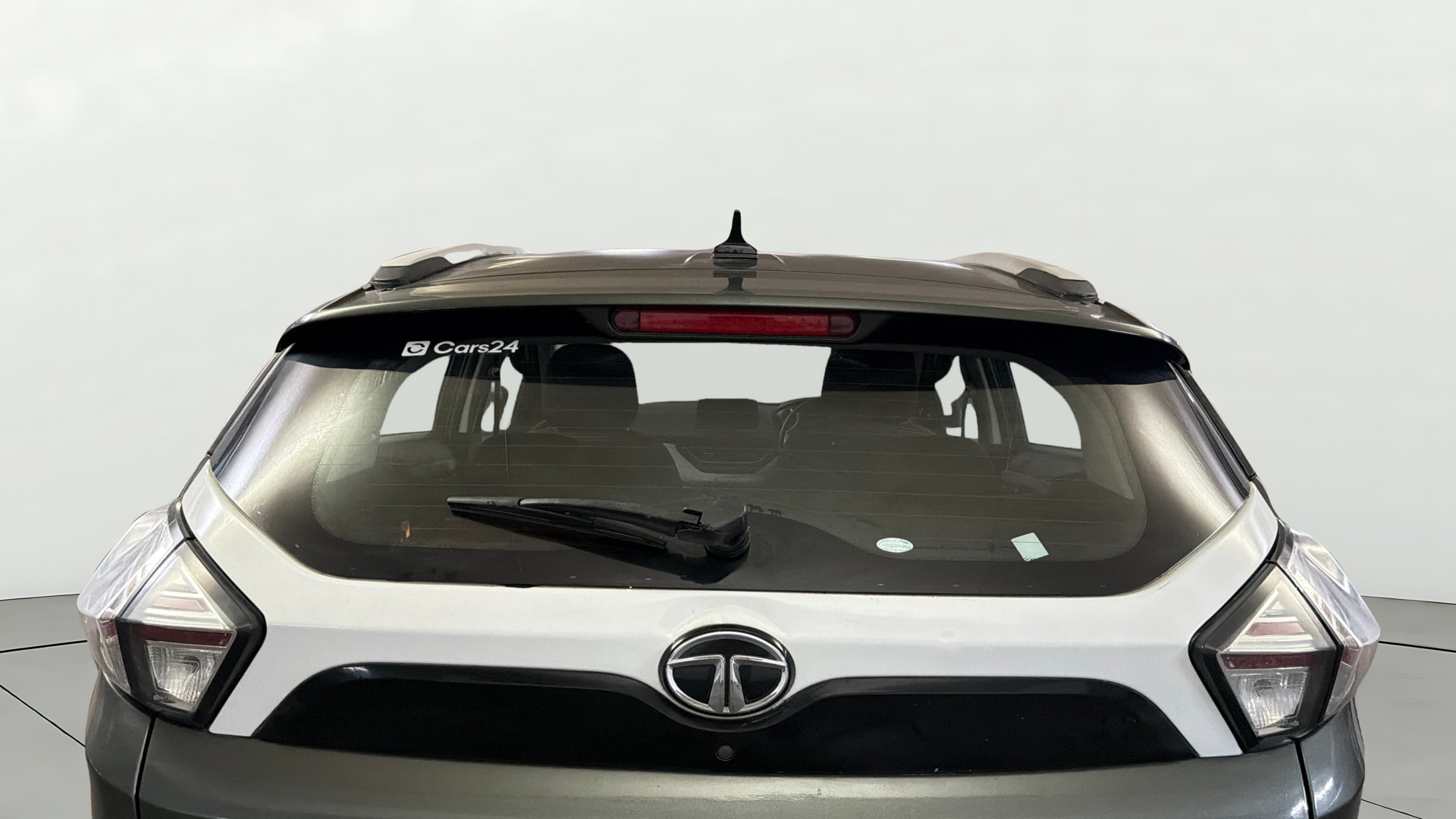 View 2021 Tata Nexon XZA Plus Diesel Image 4 Used 2021 Tata Nexon XZA Plus Diesel Image 4