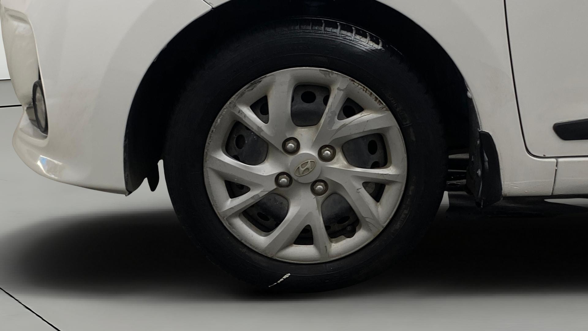 View 2019 Hyundai Grand i10 Sportz 1.2 Kappa Image 28 Used 2019 Hyundai Grand i10 Sportz 1.2 Kappa Image 28