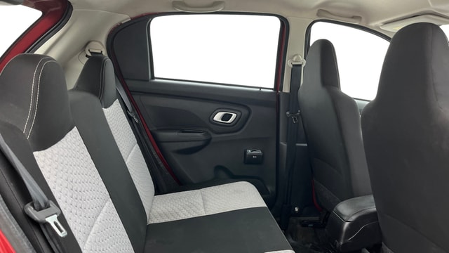 View Datsun Redi GO Image 29 Used Datsun Redi GO Image 29