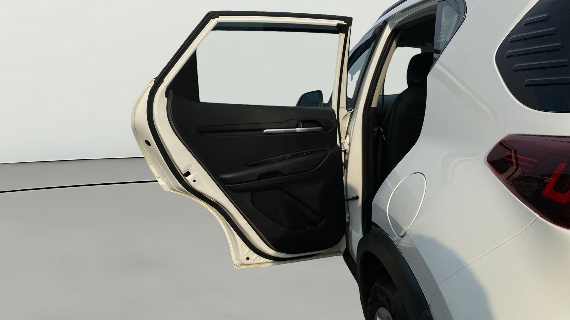 View 2021 Kia Sonet HTK Plus Petrol Image 23 Used 2021 Kia Sonet HTK Plus Petrol Image 23