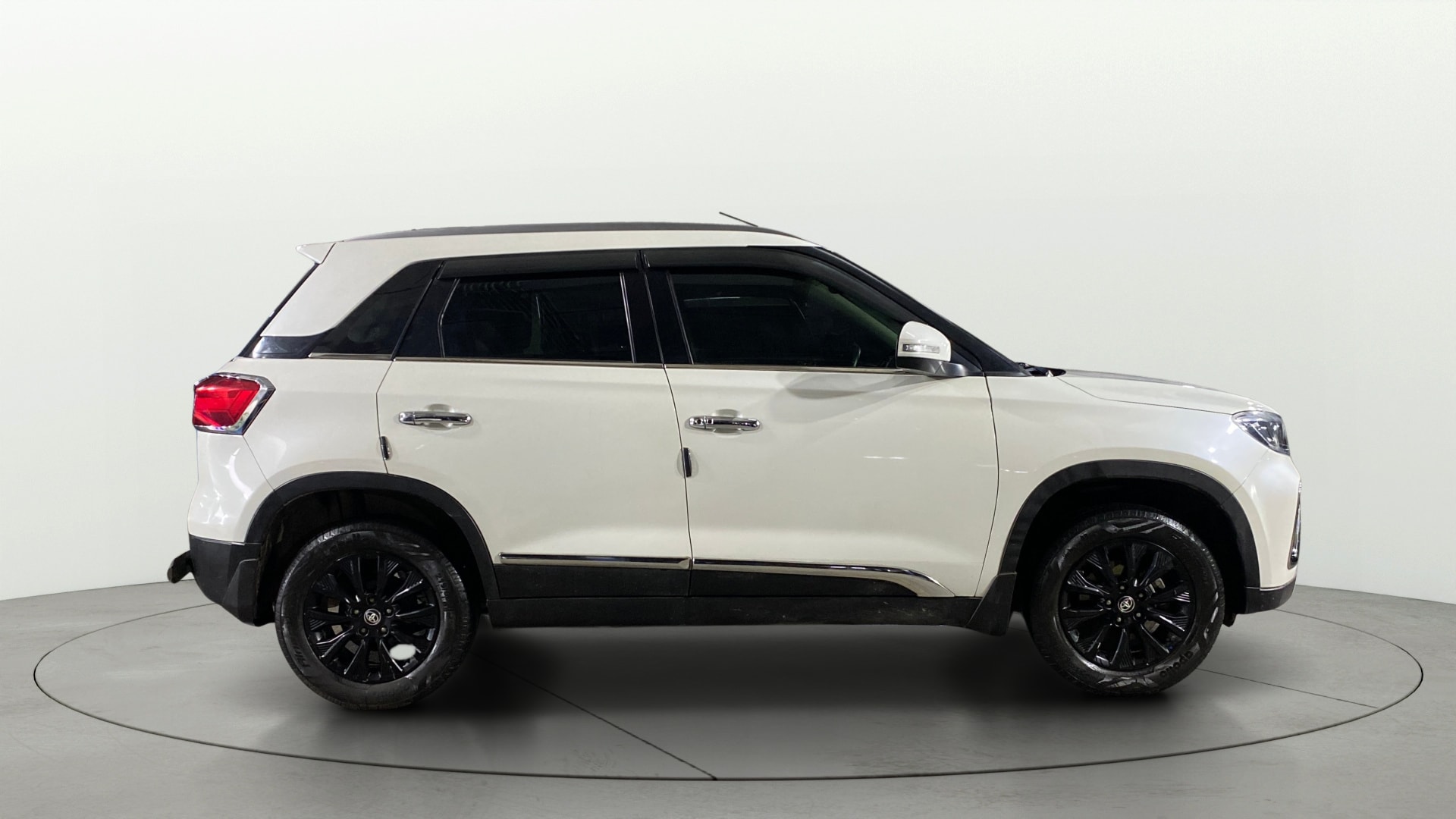 View 2022 Toyota Urban Cruiser High MT Image 9 Used 2022 Toyota Urban Cruiser High MT Image 9