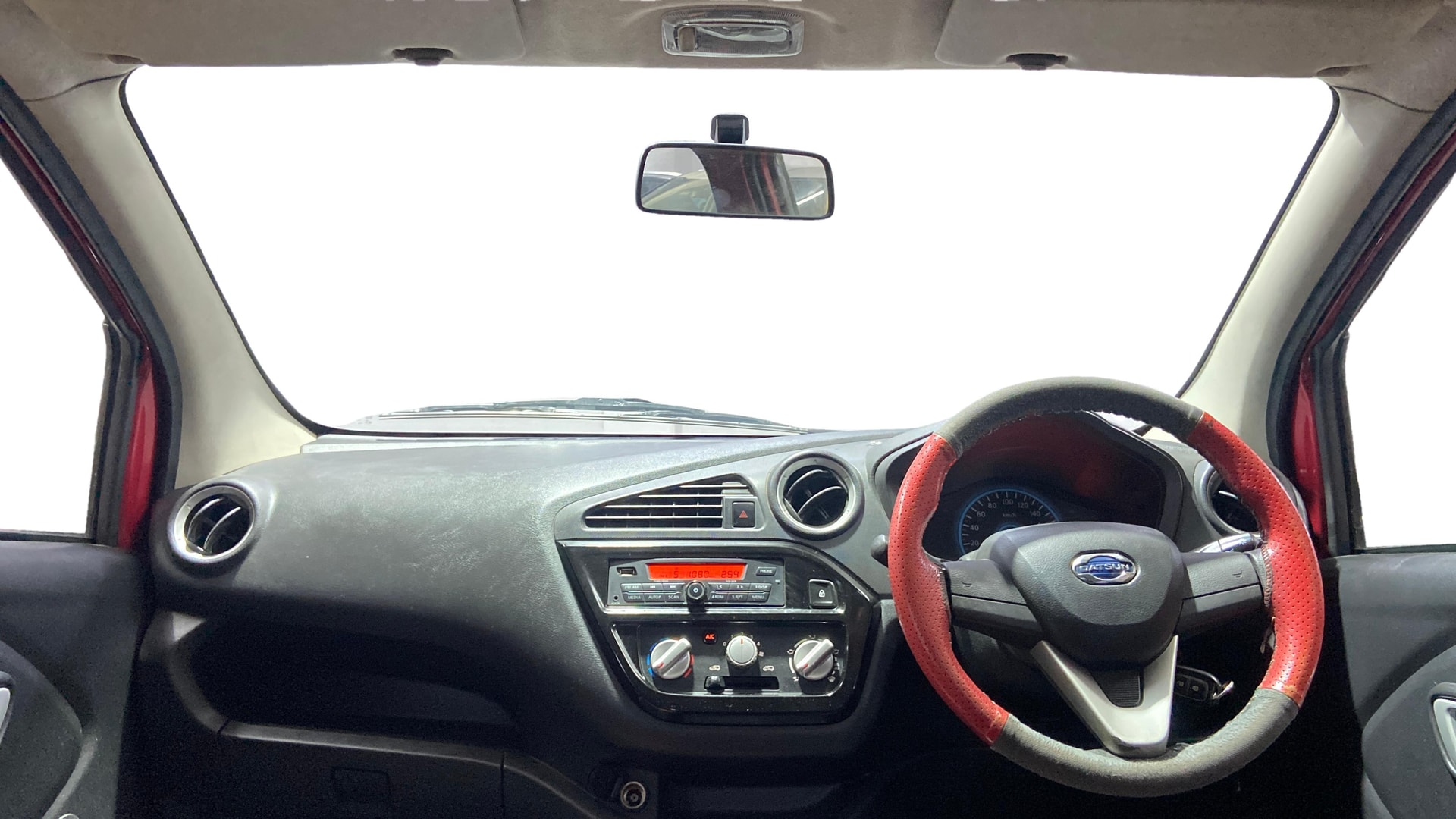 View 2018 Datsun Redi GO T(O)-1.0L Image 15 Used 2018 Datsun Redi GO T(O)-1.0L Image 15