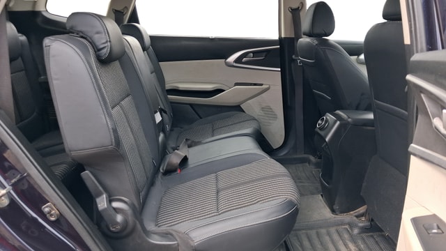 View Kia Carens Image 10 Used Kia Carens Image 10
