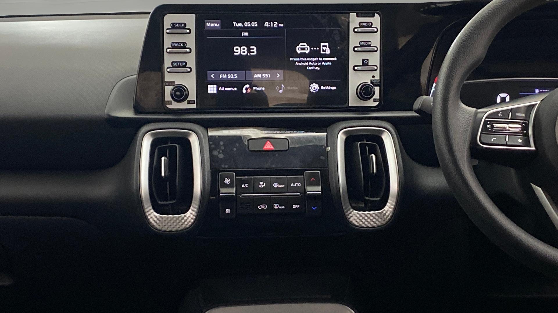 View 2022 Kia Sonet HTK Plus iMT Petrol Image 17 Used 2022 Kia Sonet HTK Plus iMT Petrol Image 17