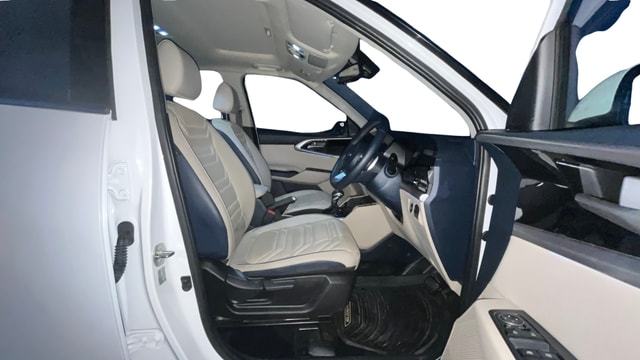 View Kia Carens Image 19 Used Kia Carens Image 19
