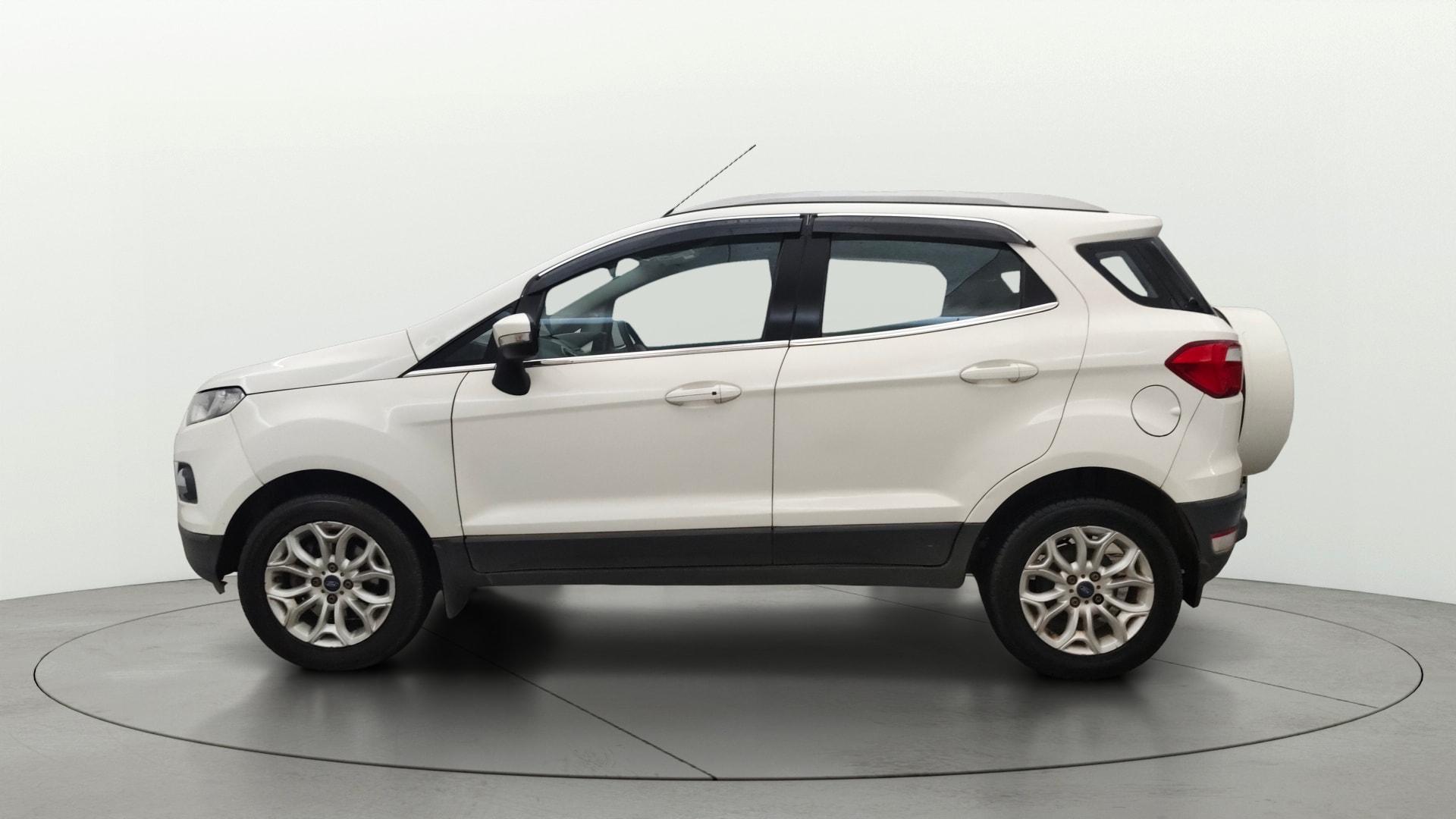 View 2017 Ford EcoSport 1.5 TDCi Diesel Ambiente BS IV Image 5 Used 2017 Ford EcoSport 1.5 TDCi Diesel Ambiente BS IV Image 5