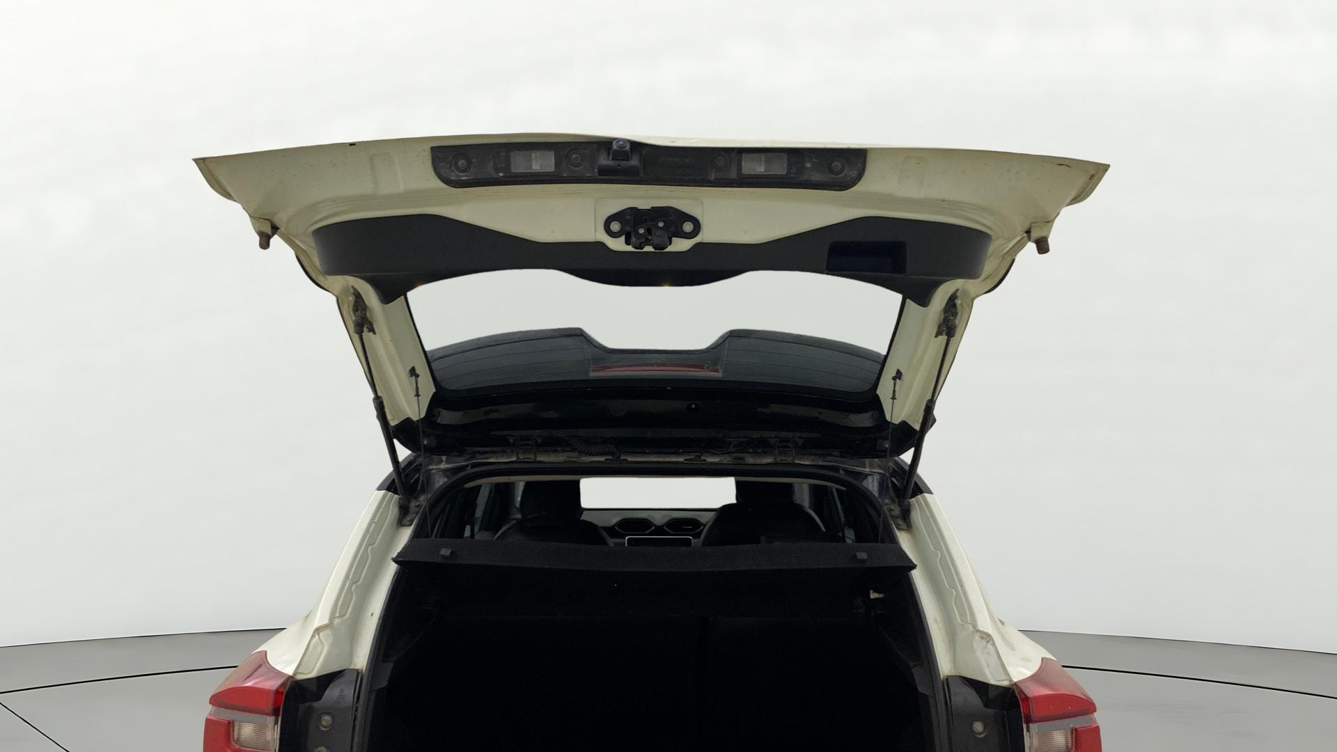 View 2022 Nissan Magnite XE Image 32 Used 2022 Nissan Magnite XE Image 32