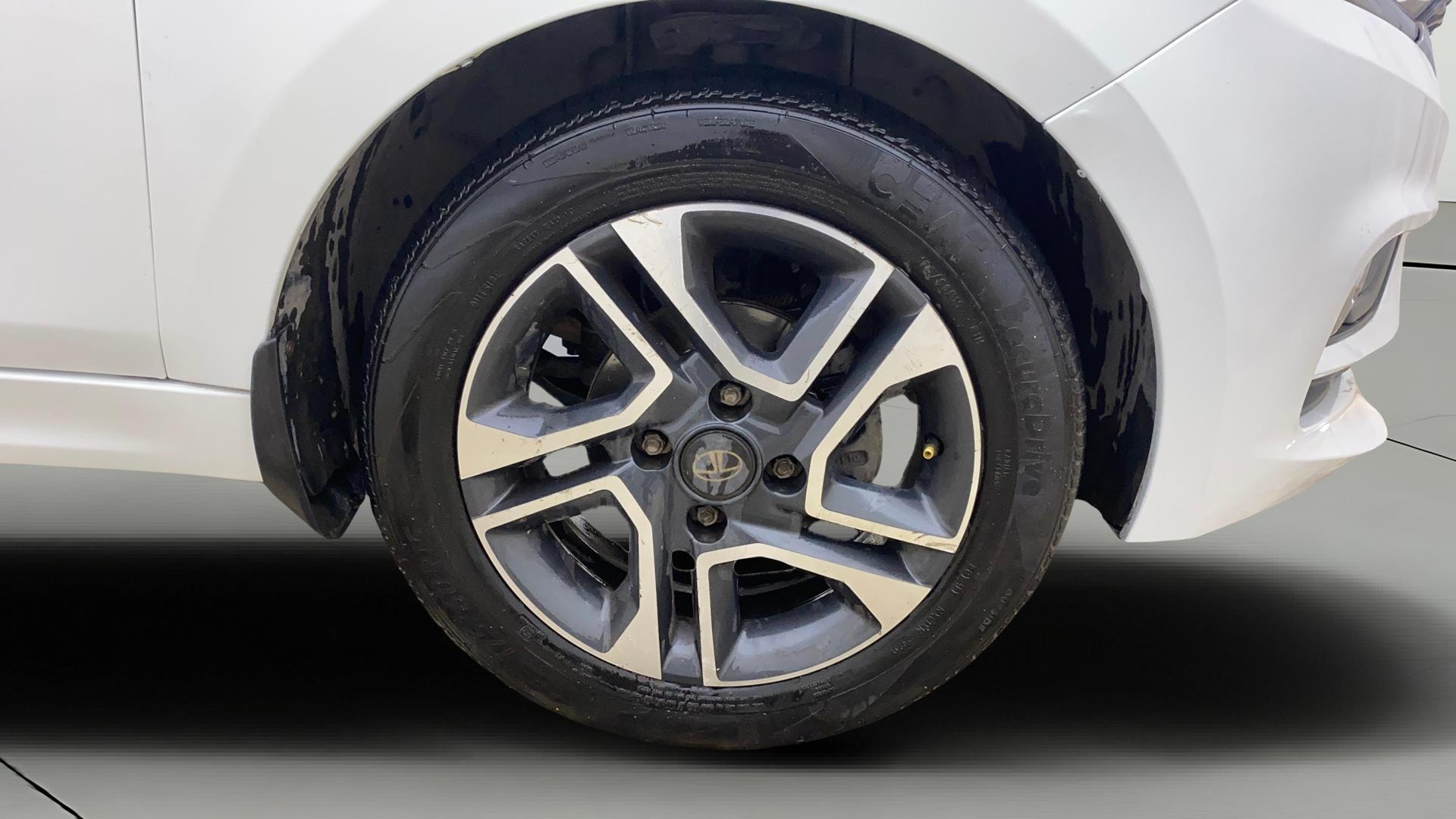 View 2022 Tata Tiago Revotorq XB Image 40 Used 2022 Tata Tiago Revotorq XB Image 40