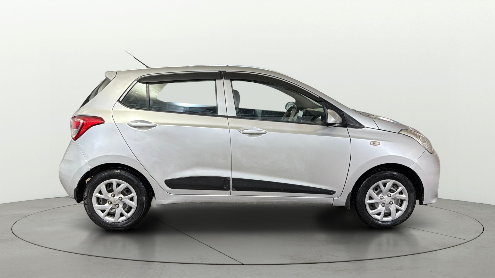Used 2017 Hyundai Grand i10 Used 2017 Hyundai Grand i10