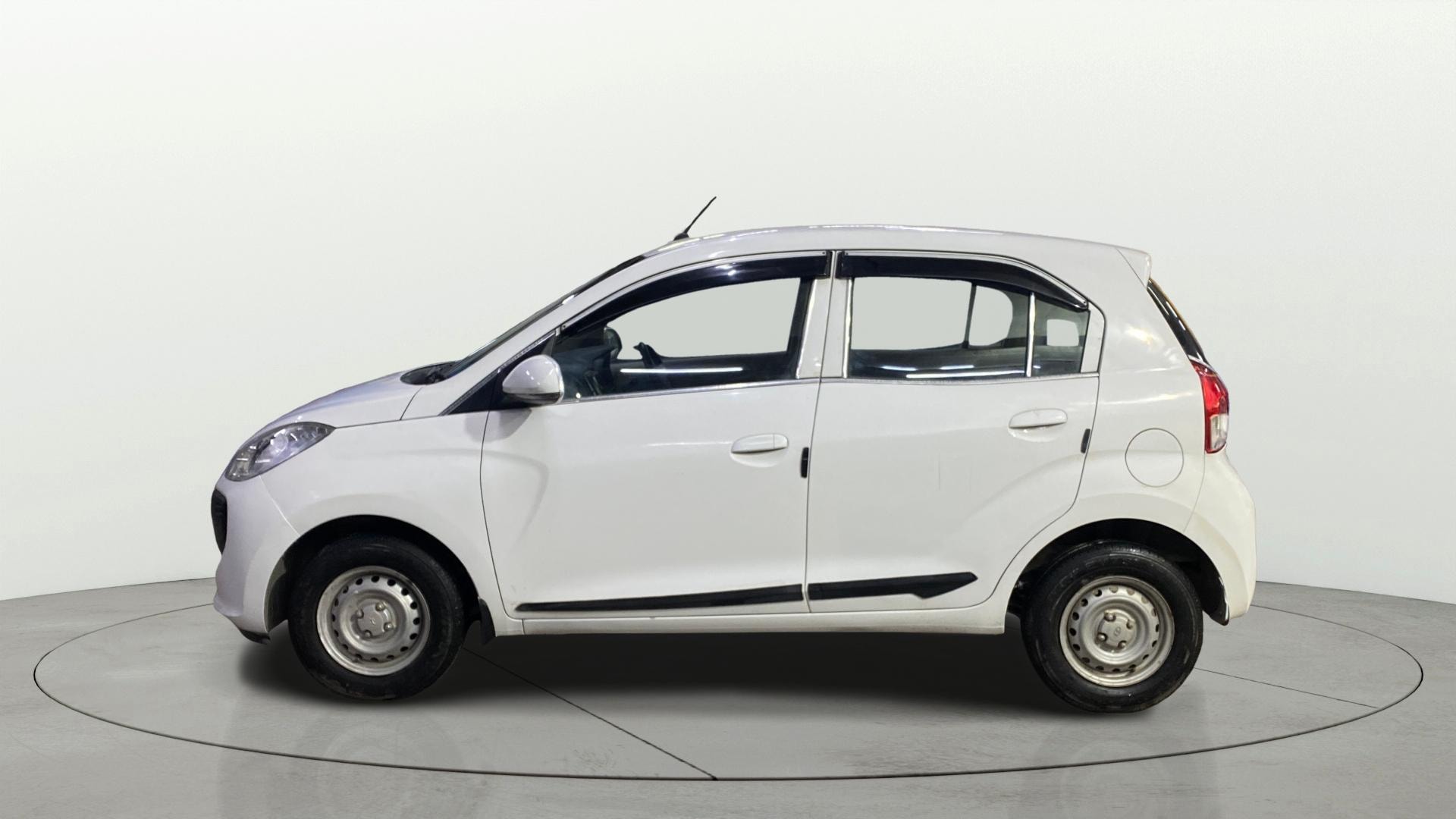 View 2022 Hyundai New Santro D-Lite Petrol Image 5 Used 2022 Hyundai New Santro D-Lite Petrol Image 5