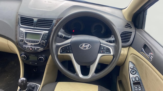 View Hyundai Fluidic Verna Image 20 Used Hyundai Fluidic Verna Image 20