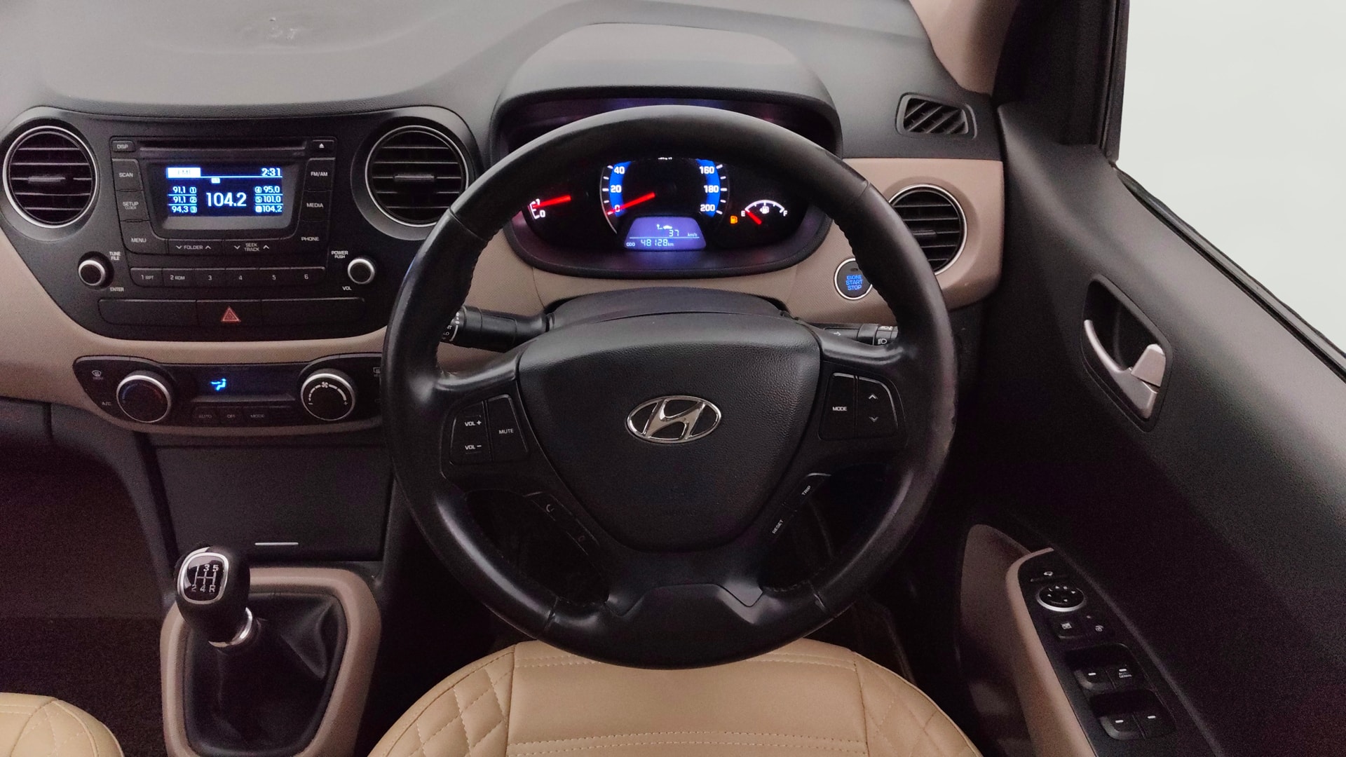 View 2015 Hyundai Xcent SX Petrol (O) Image 20 Used 2015 Hyundai Xcent SX Petrol (O) Image 20