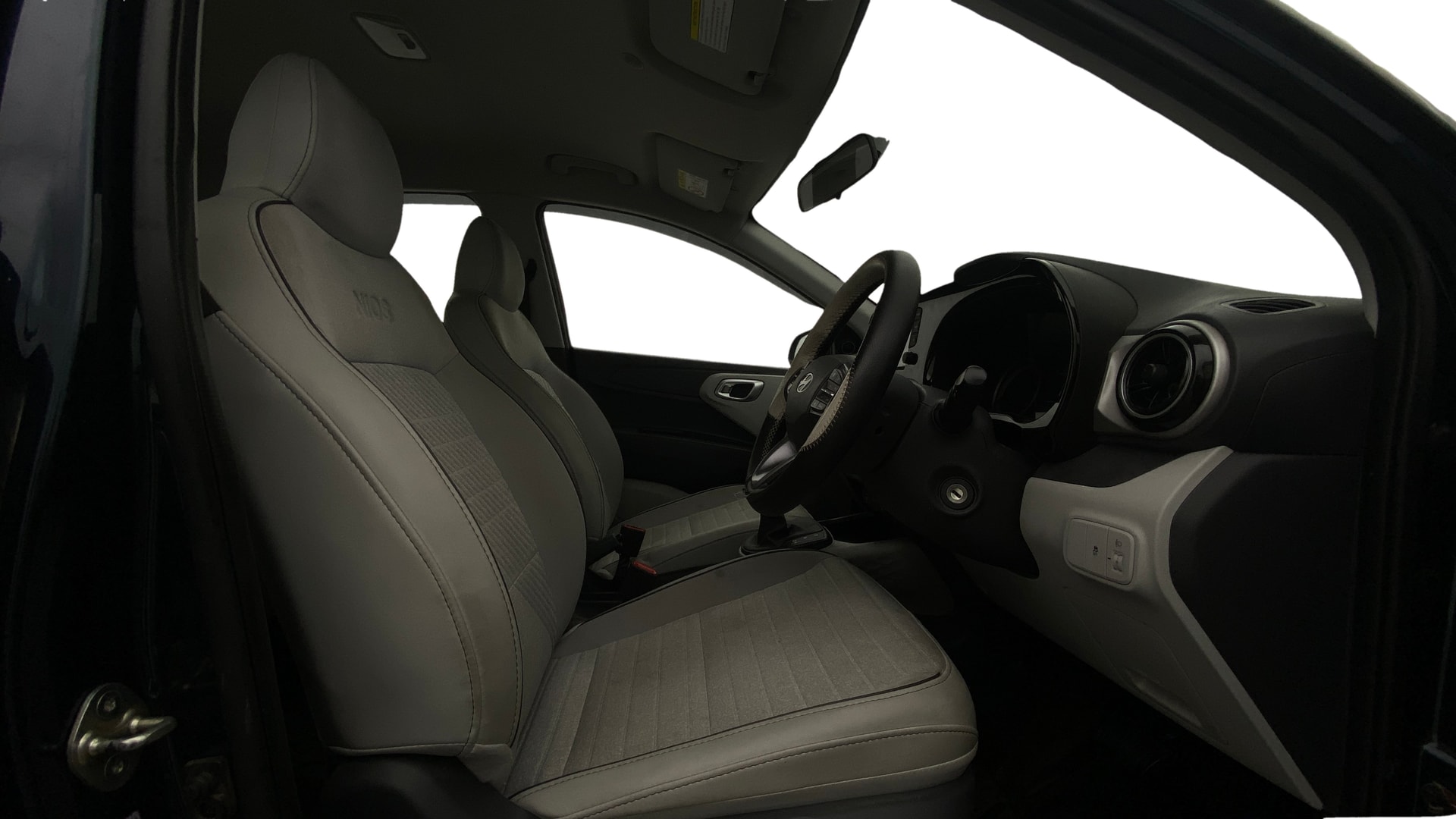View 2024 Hyundai Grand i10 Nios Sportz Petrol AMT Image 27 Used 2024 Hyundai Grand i10 Nios Sportz Petrol AMT Image 27