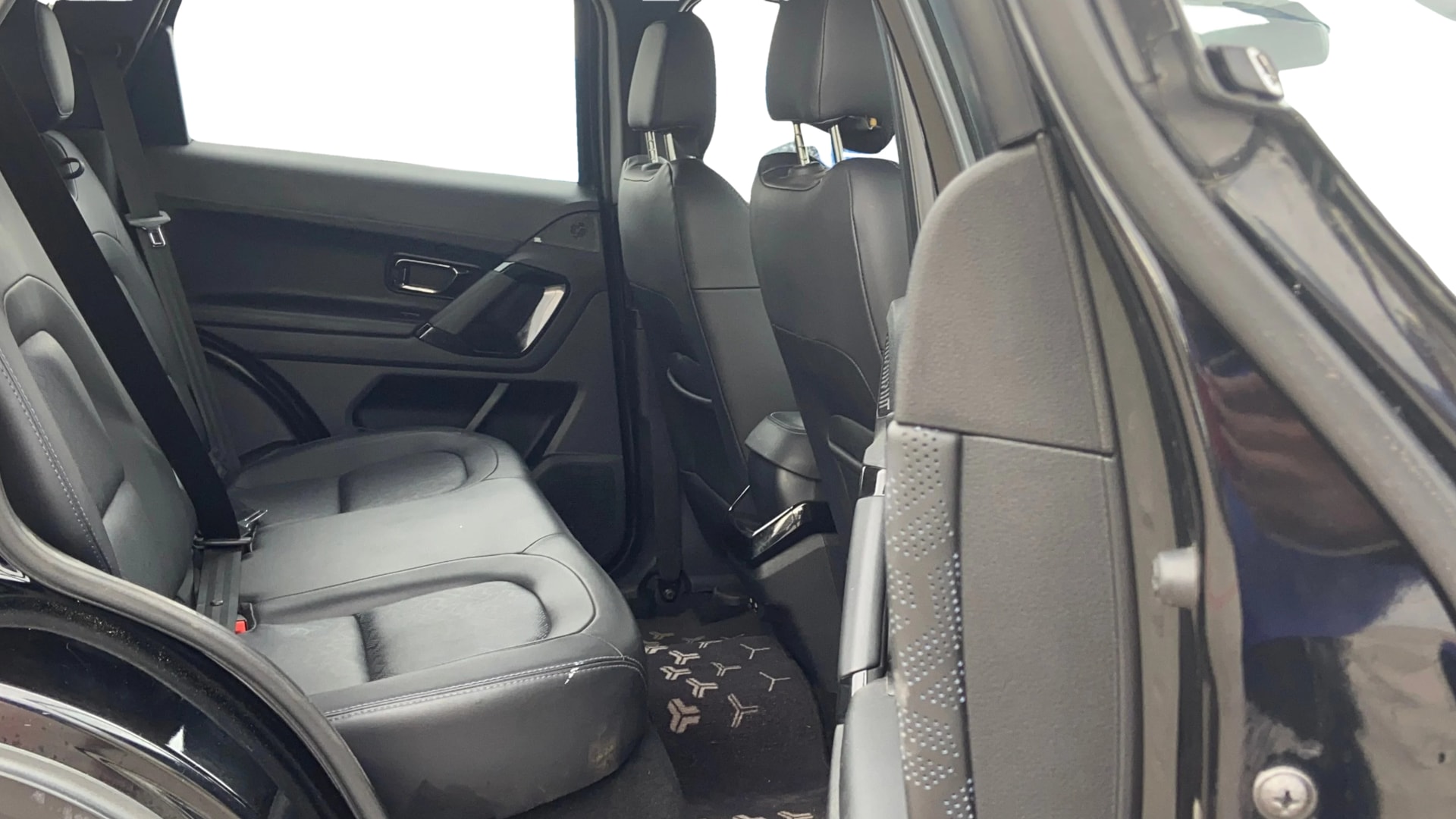 View 2022 Tata Harrier XE Image 30 Used 2022 Tata Harrier XE Image 30