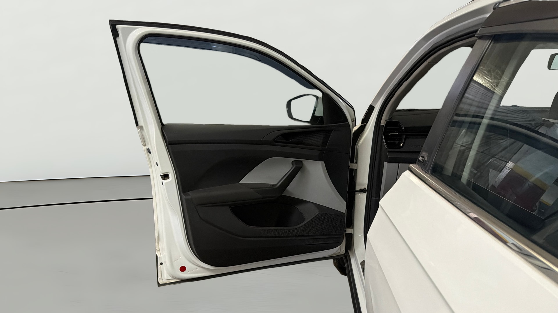 View 2023 Skoda Kushaq Active 1.0 TSI MT Image 30 Used 2023 Skoda Kushaq Active 1.0 TSI MT Image 30