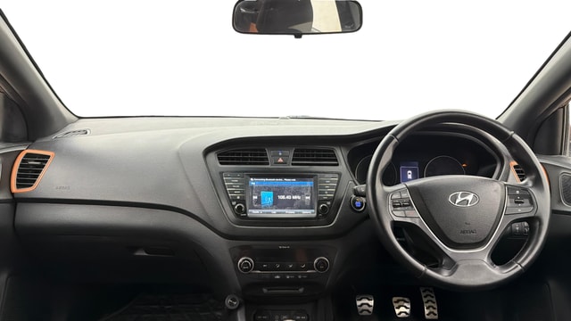 View Hyundai i20 Active Image 30 Used Hyundai i20 Active Image 30